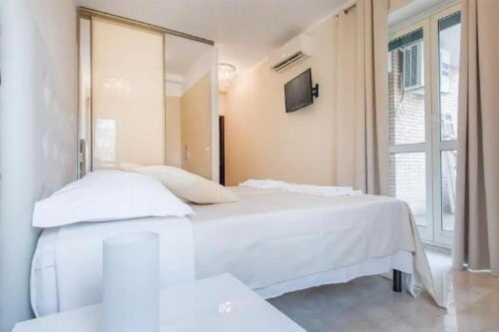 Deluxe Double Or Twin Room With Balcony