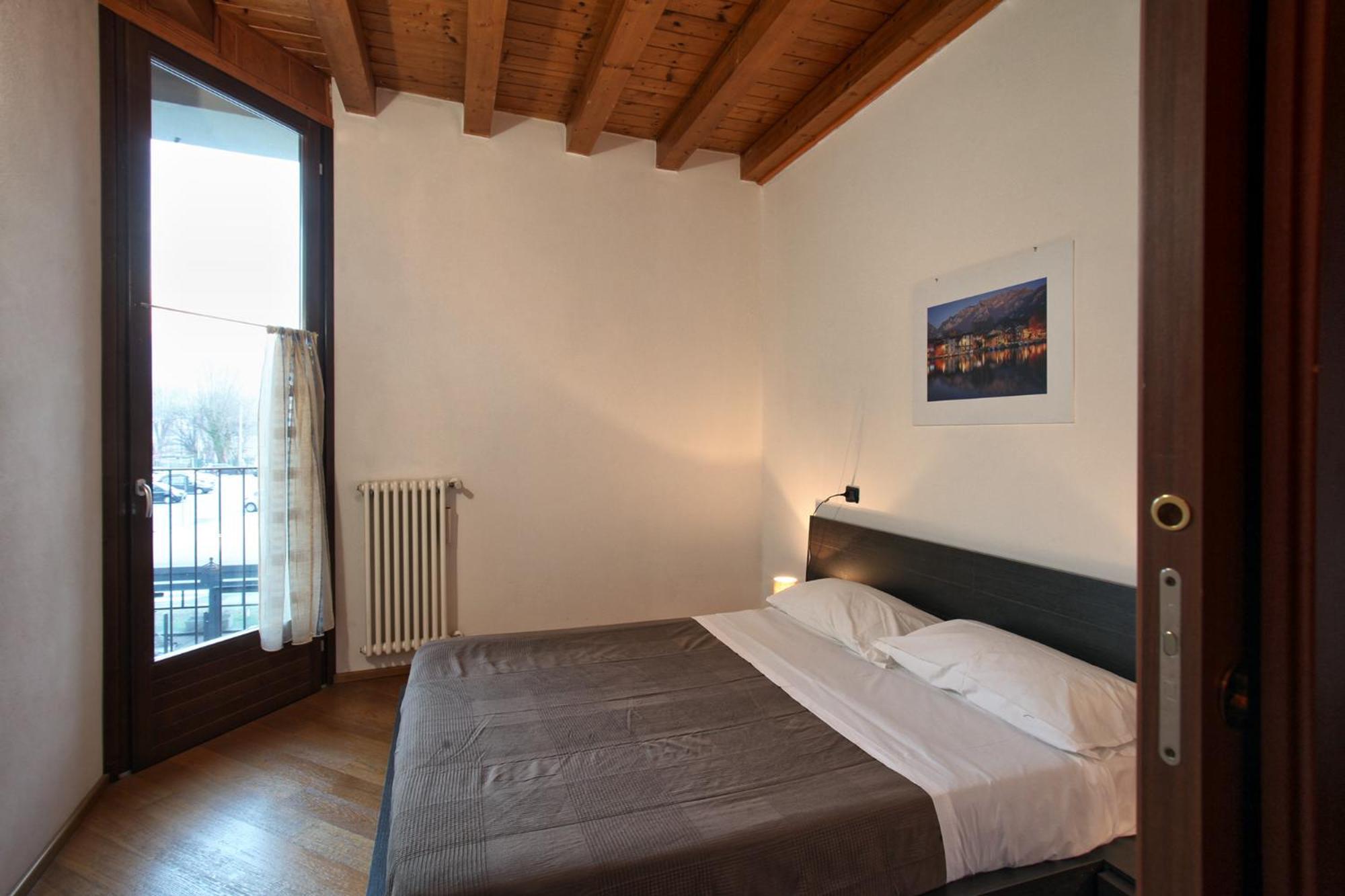 Two-Bedroom Apartment - Via Parè 23