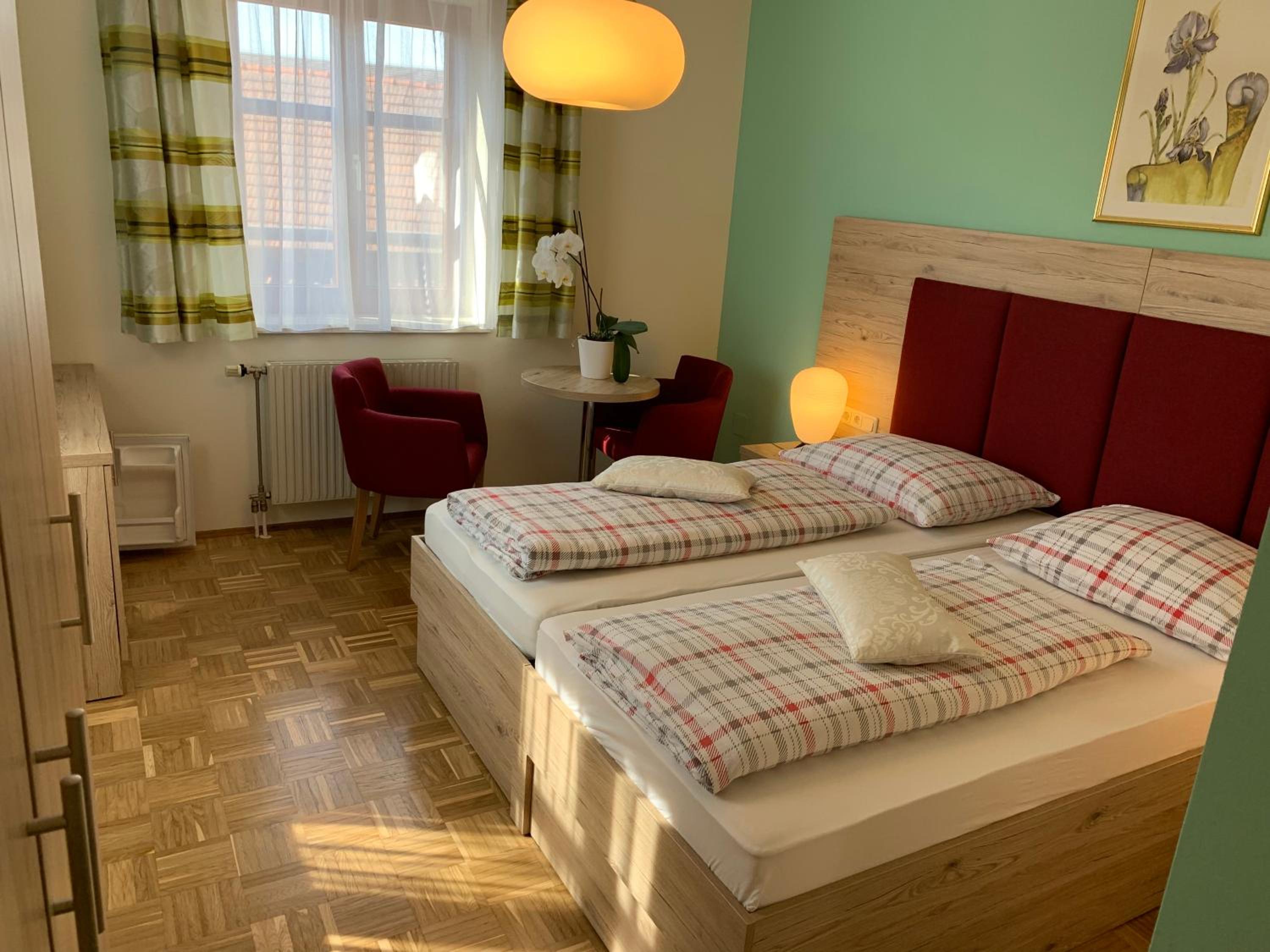 Double Room - Photo 5