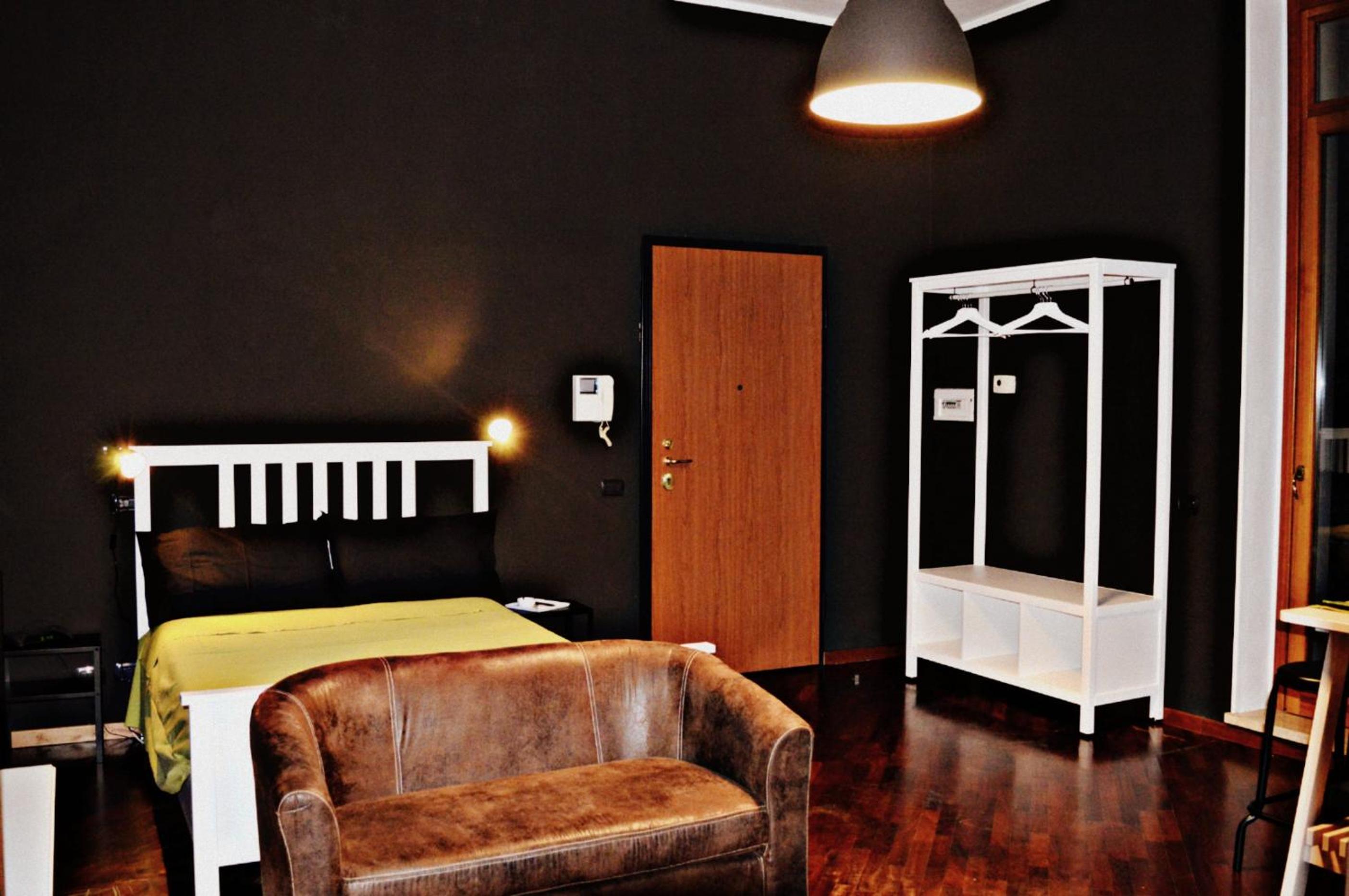 Studio Apartment photo 1