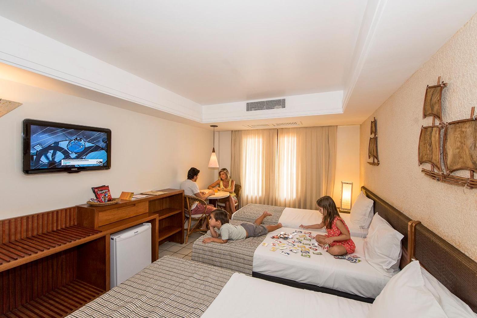 Deluxe Triple Room (3 Adults + 1 Child) - Photo 2
