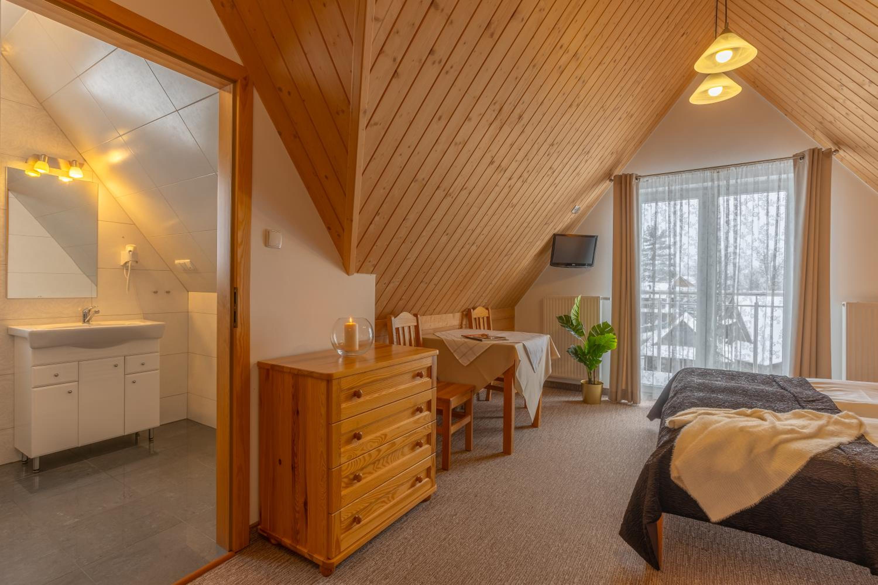 Deluxe Twin Room photo 2