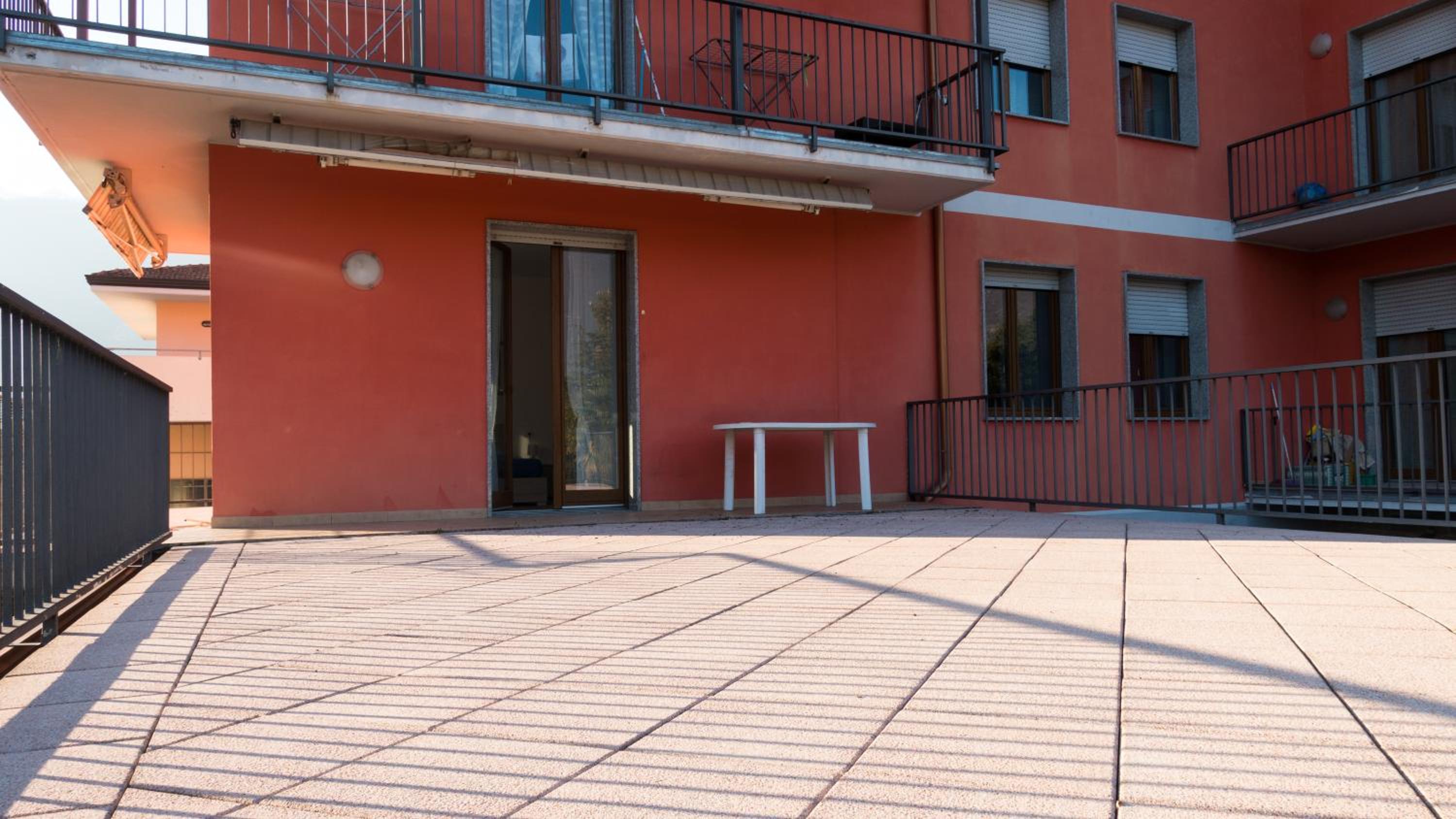 Apartment with Terrace photo 2