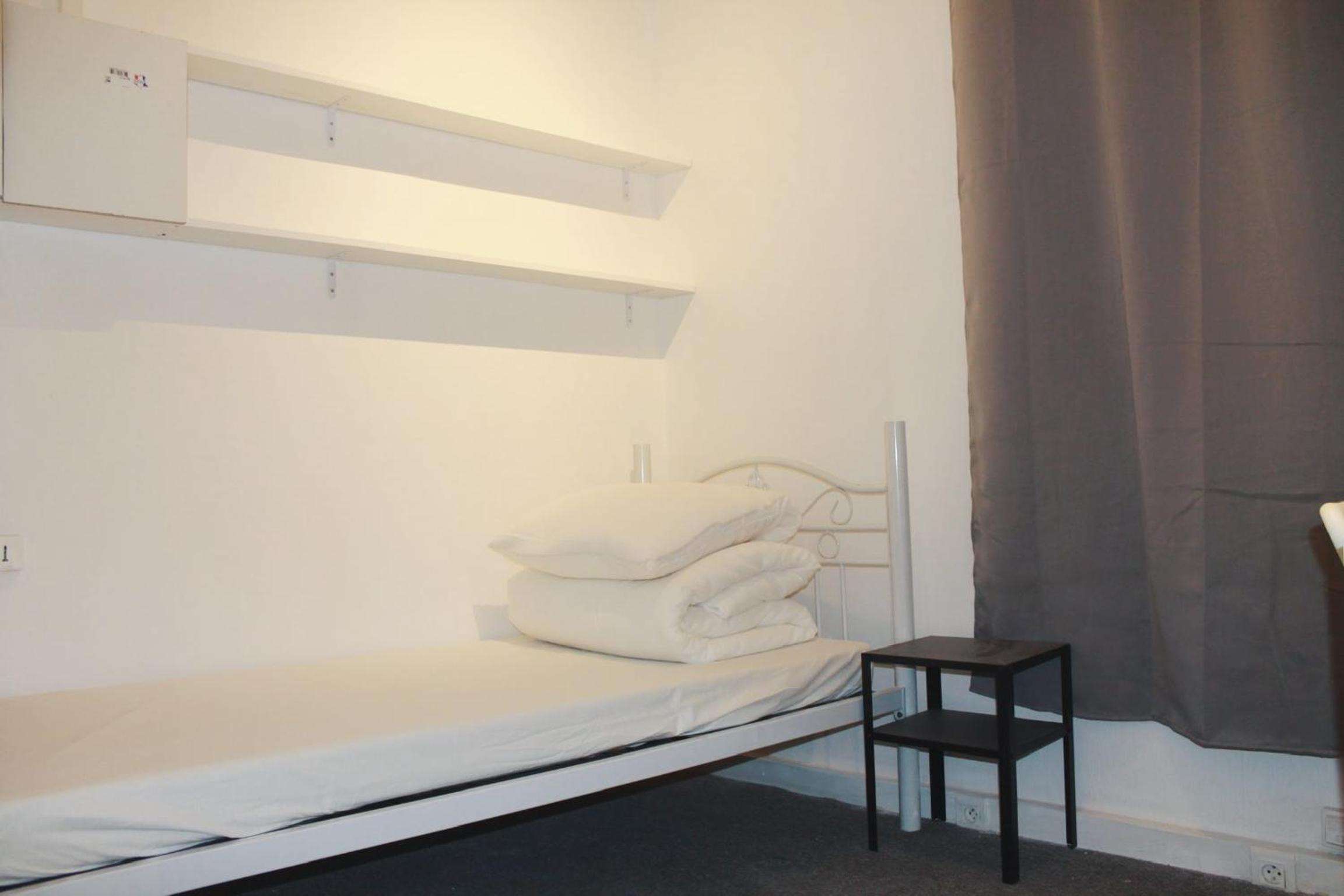 Single Room with Shared Toilet photo 1