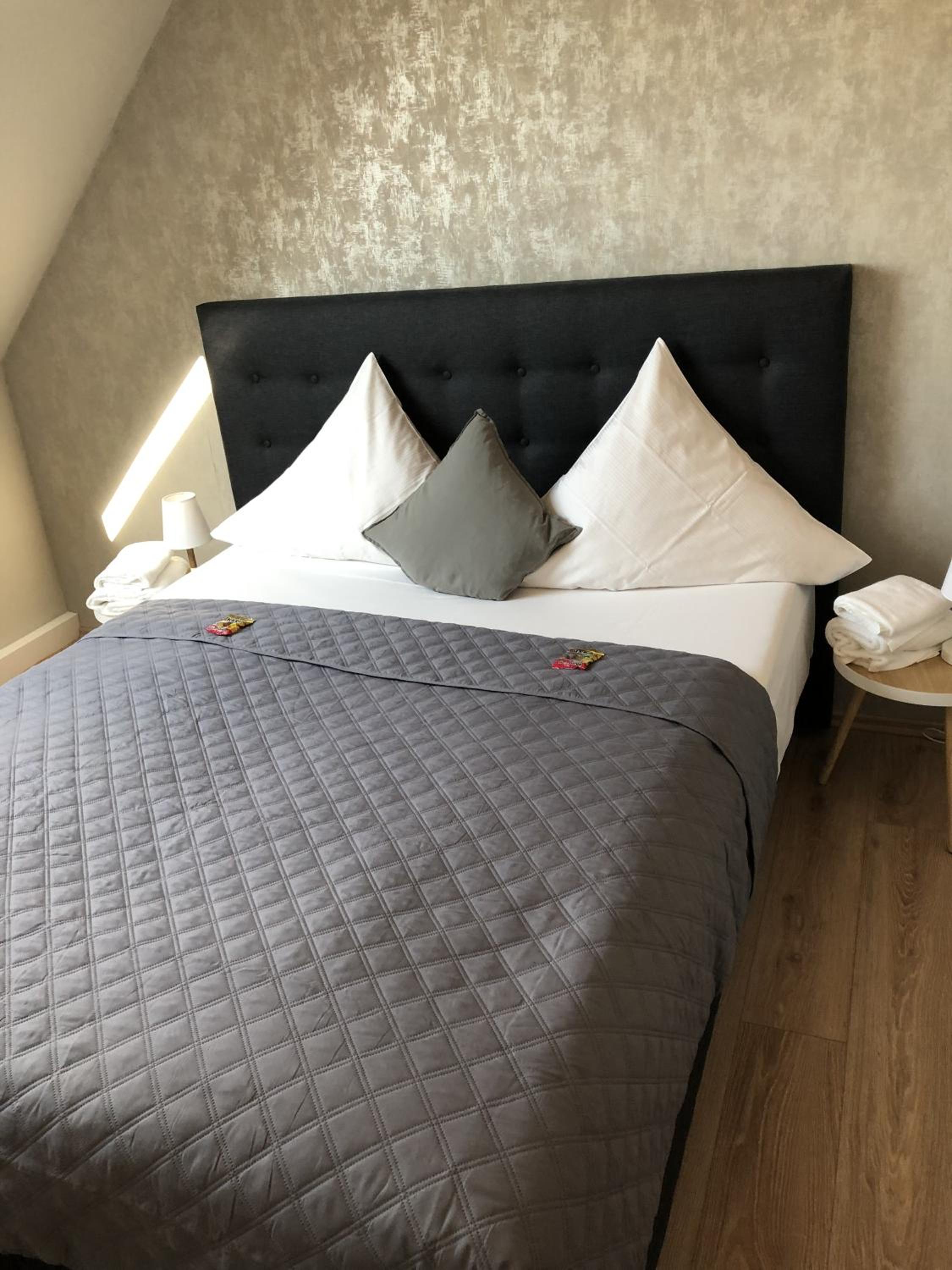 Double Room - Photo 1