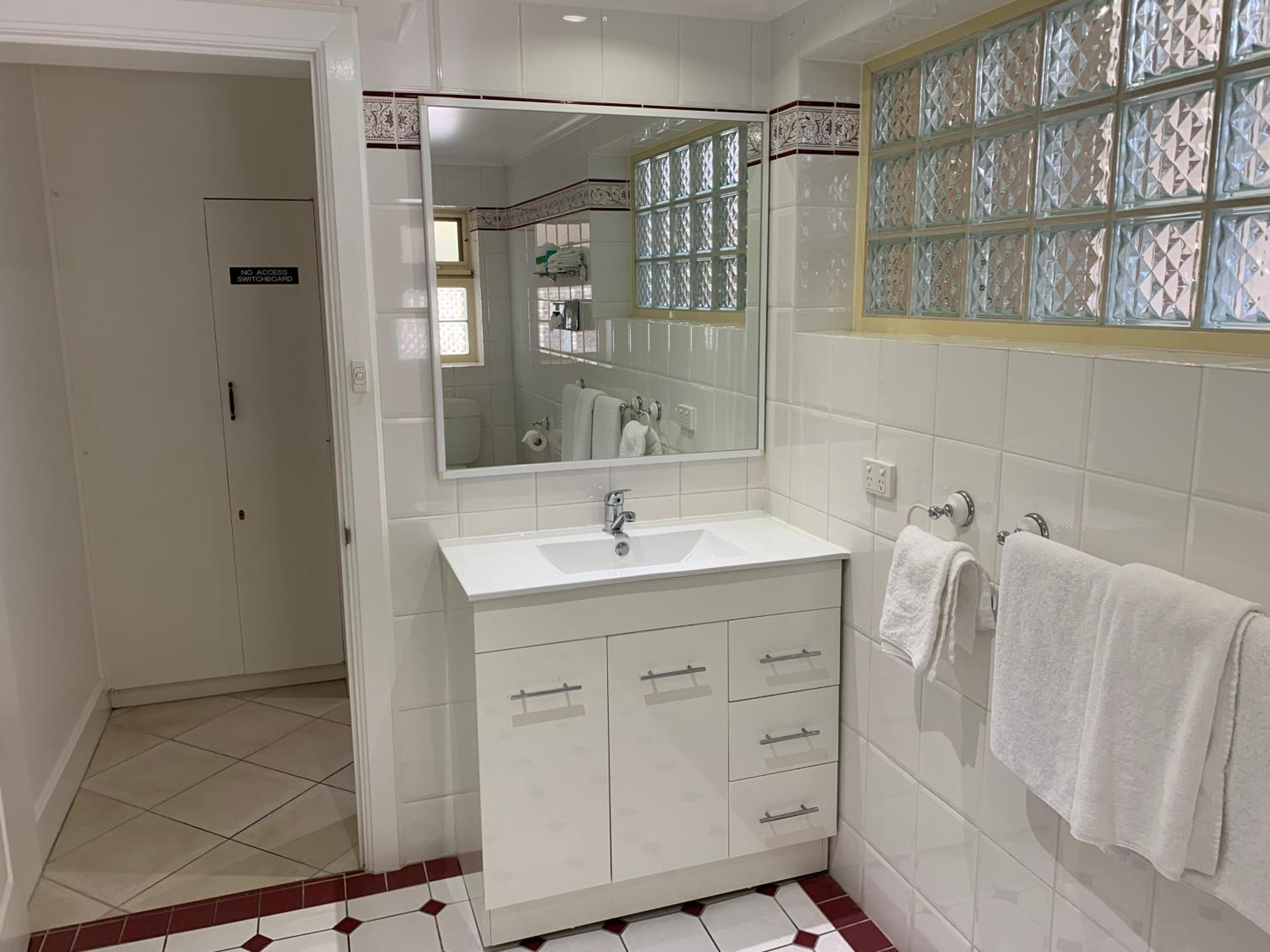 Two-Bedroom Suite C photo 2