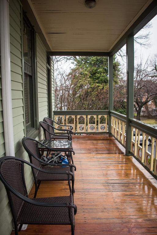 The Stokes (Standard / 2nd Floor Vandiver Mansion) photo 2