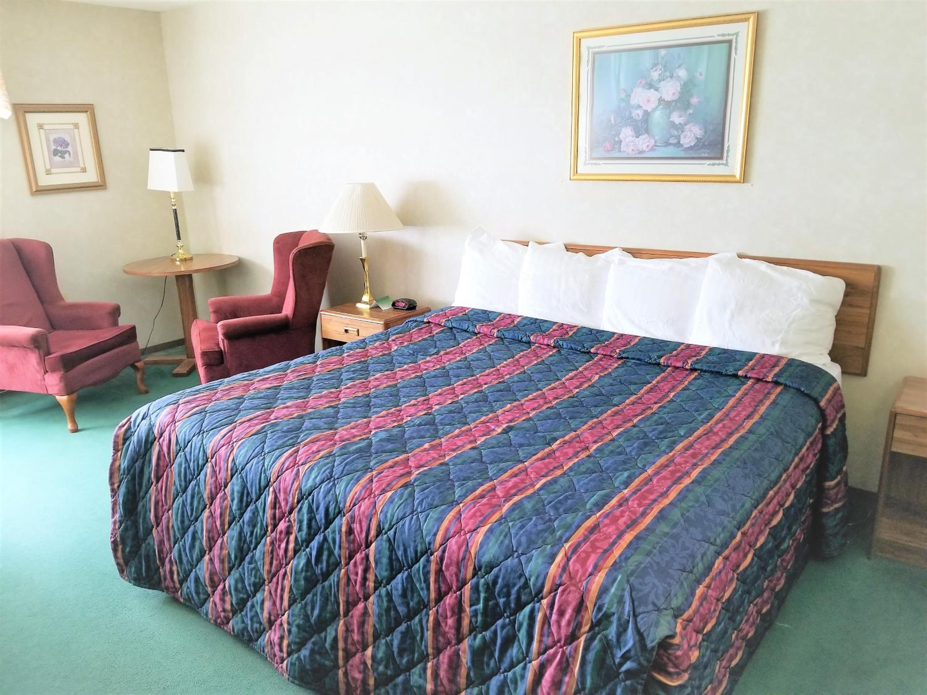 Standard King Room - Photo 3