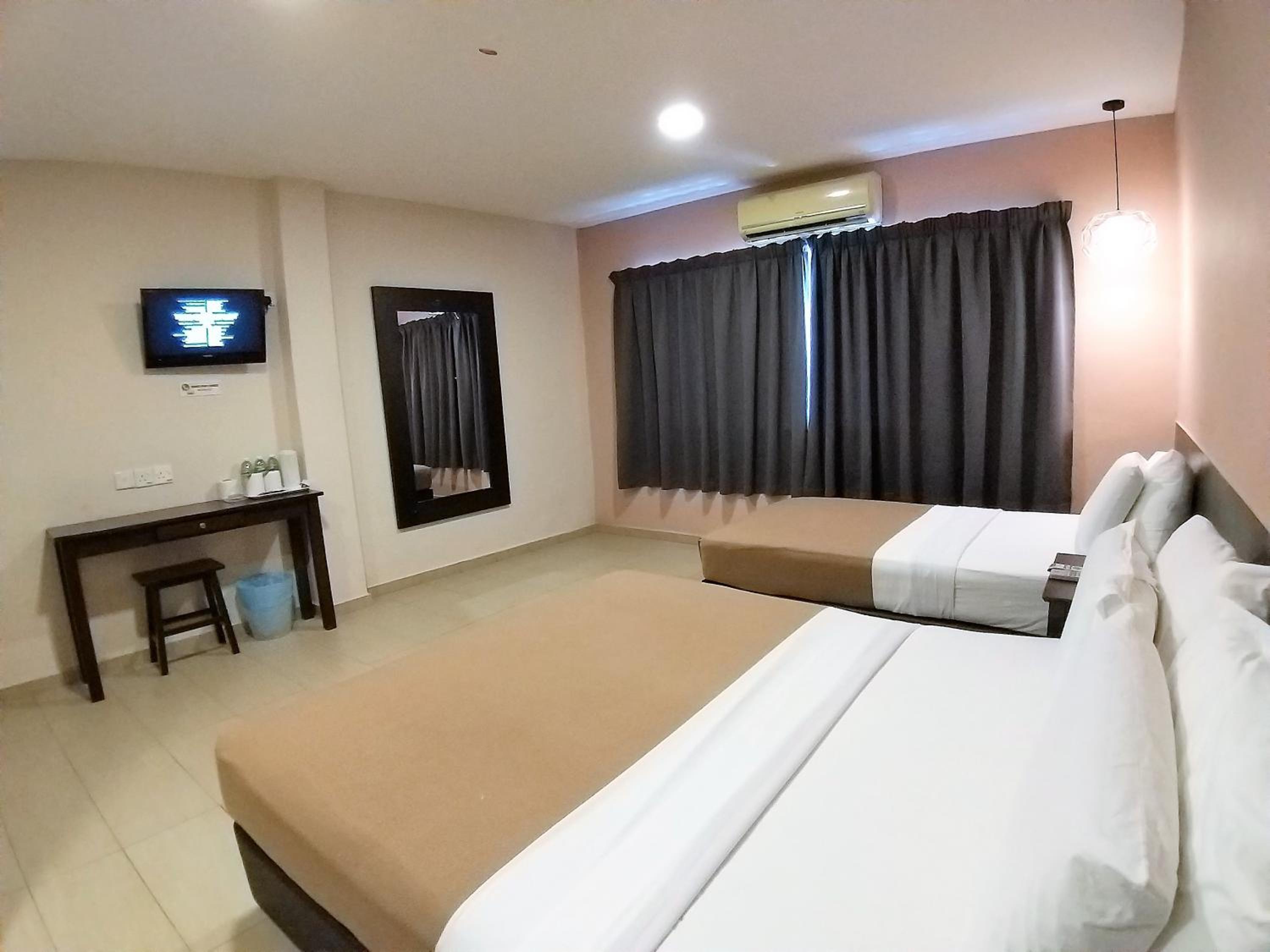 Standard Triple Room photo 3