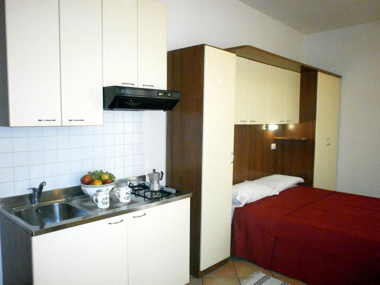 Studio With Balcony - Photo 20