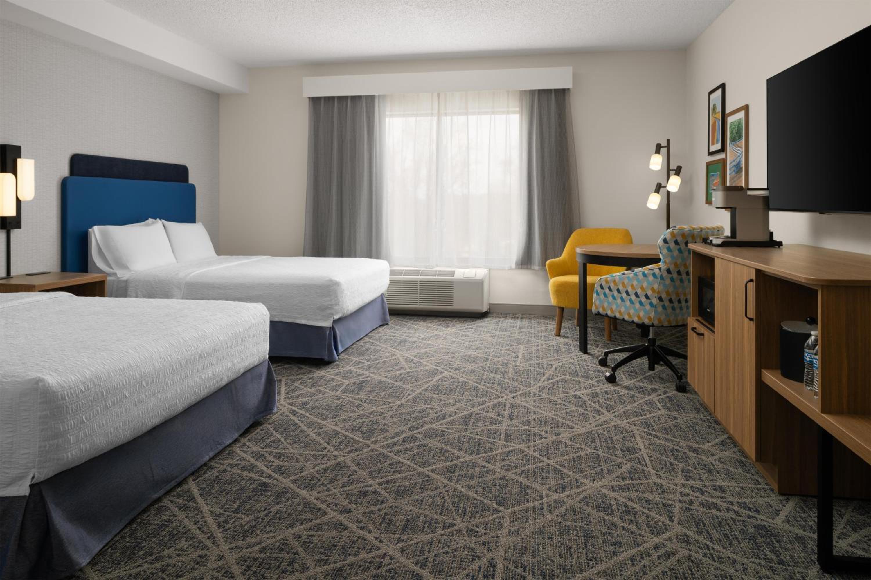 Queen Room with Two Queen Beds - Hearing Access/Non-Smoking
