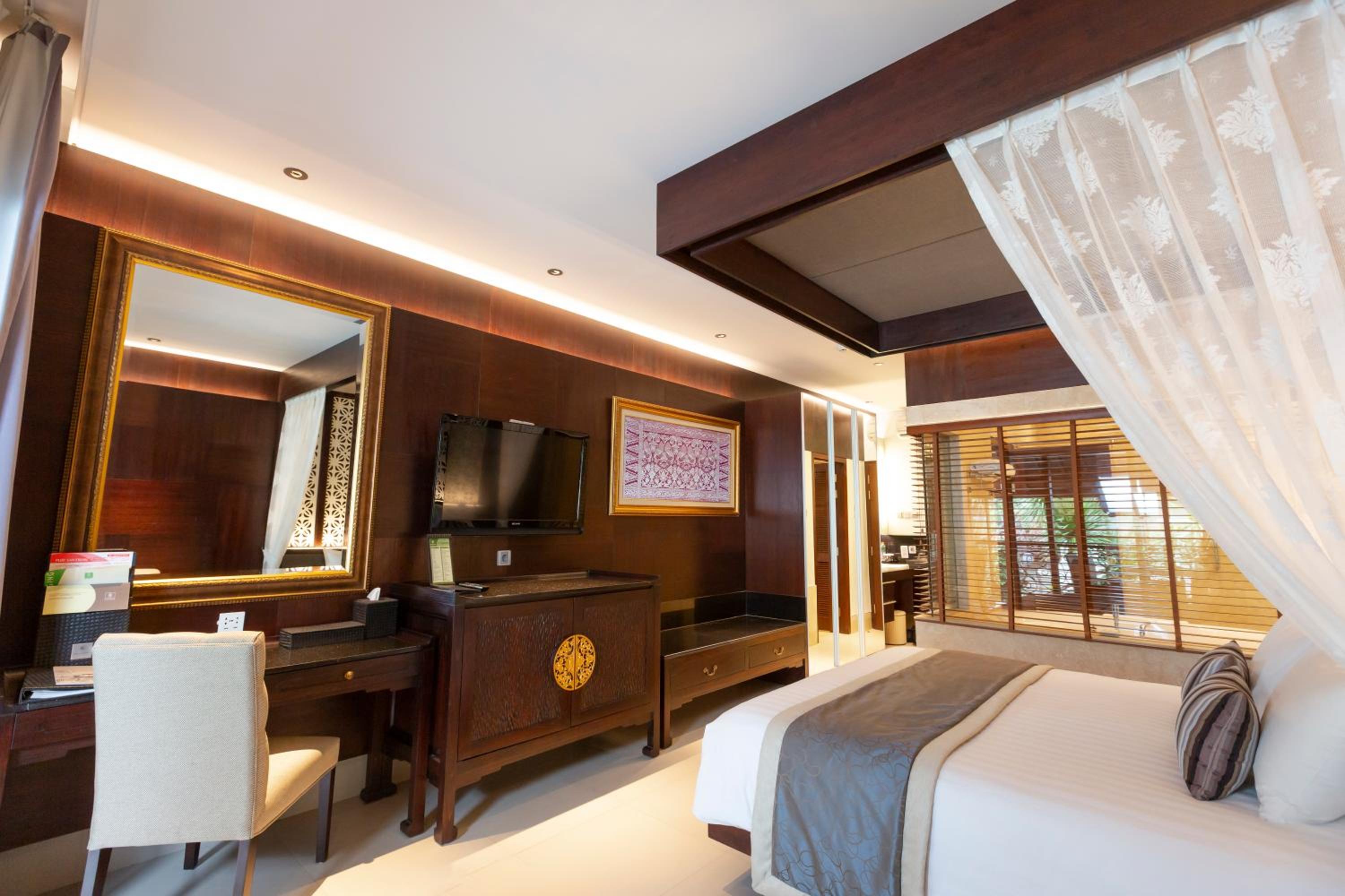 Santrian Deluxe Room - Photo 7