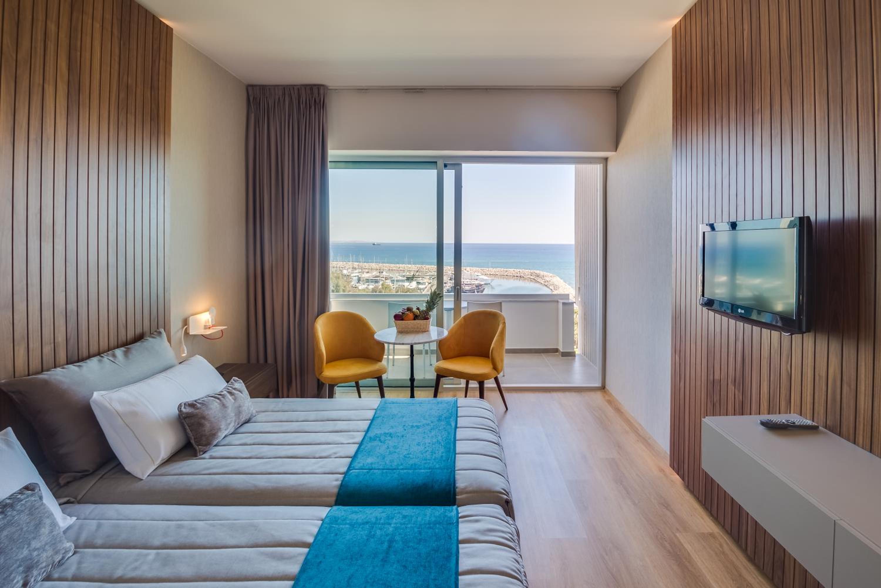 Twin Room with Sea View - Photo 1