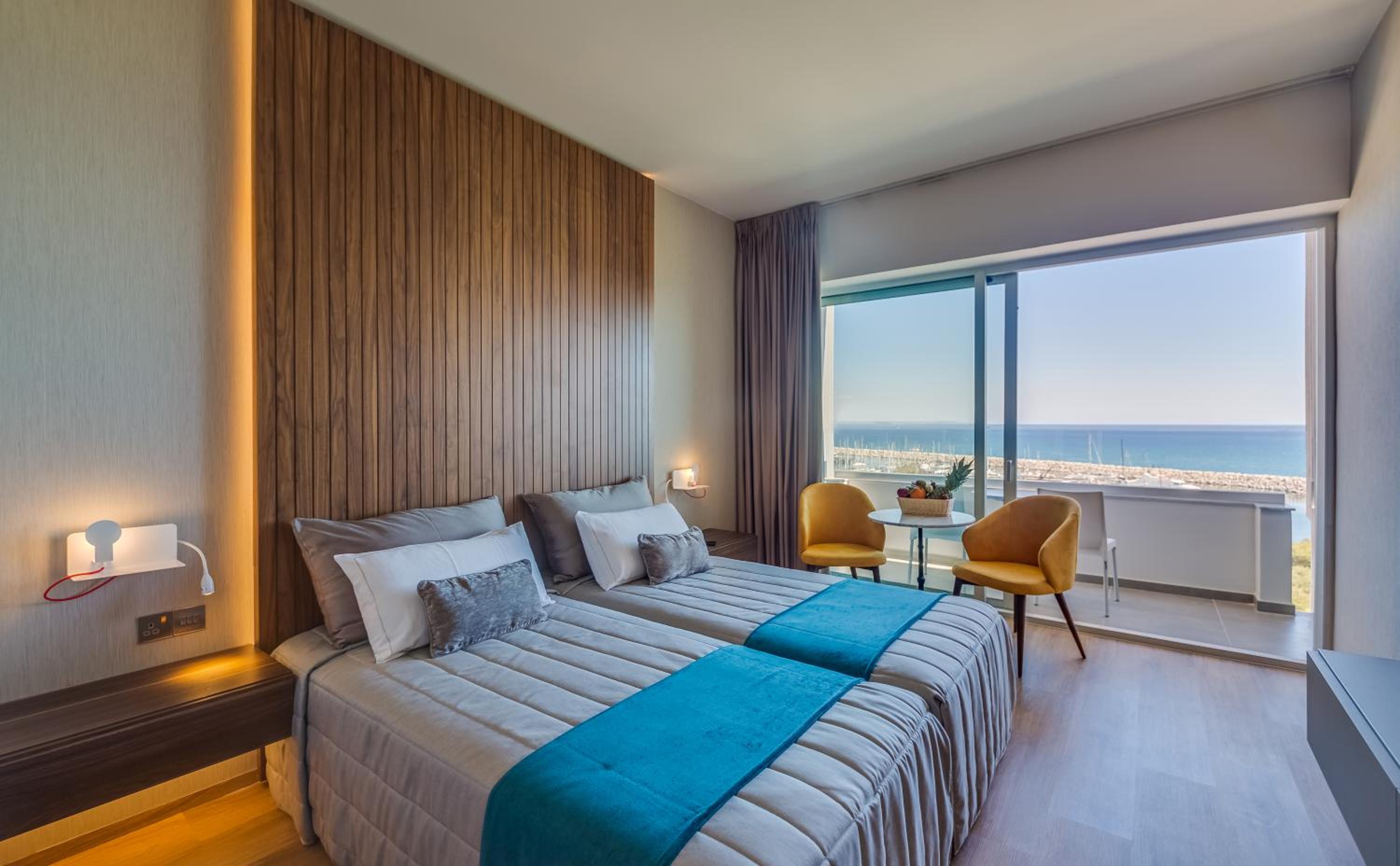 Twin Room with Sea View - Photo 2