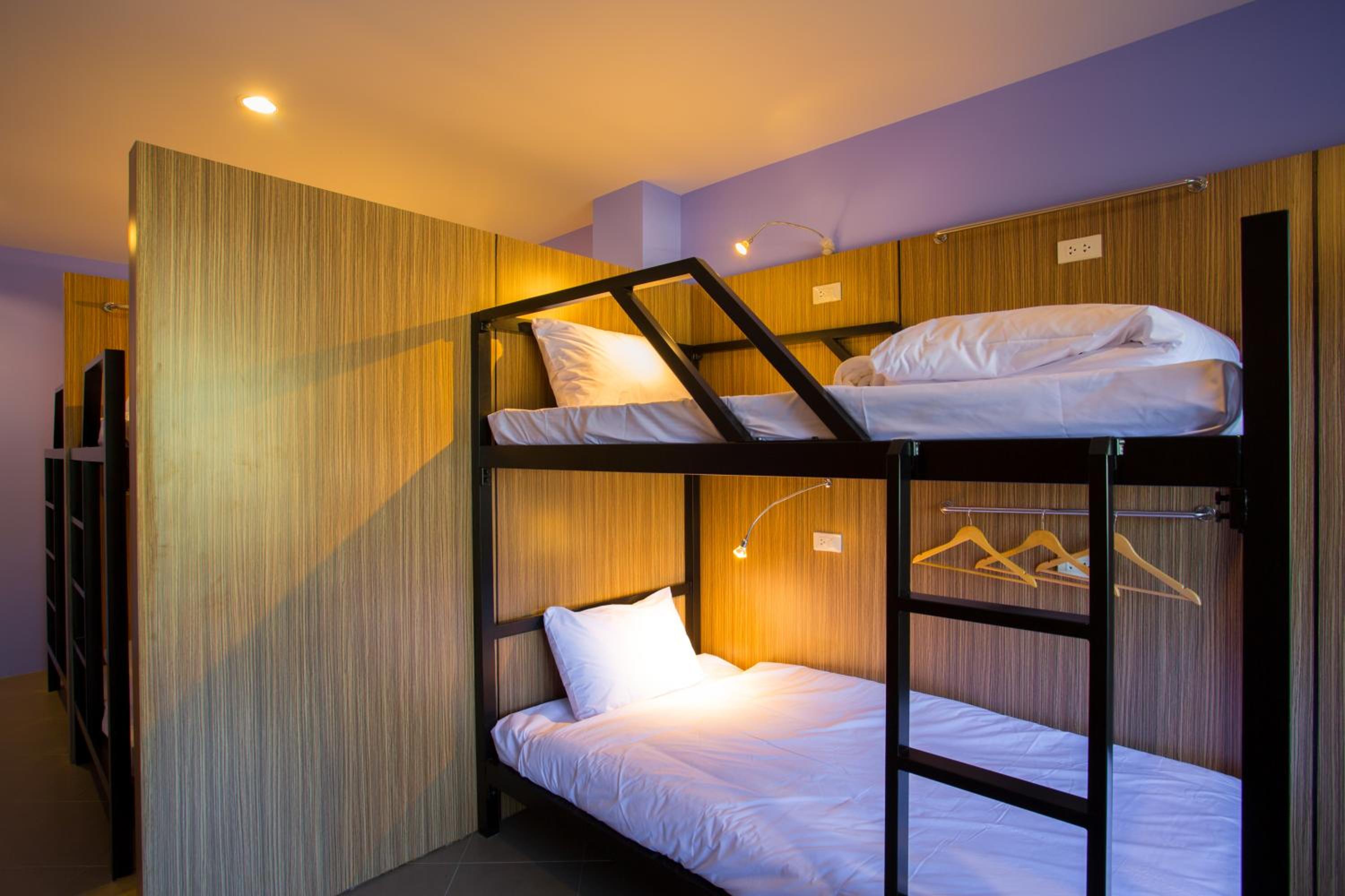 Bed in 6-Bed Mixed Dormitory Room photo 1
