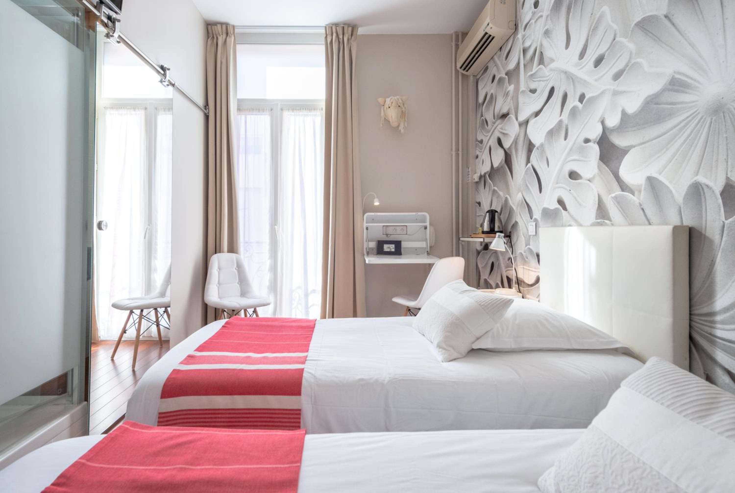Double or Twin Room - Photo 5
