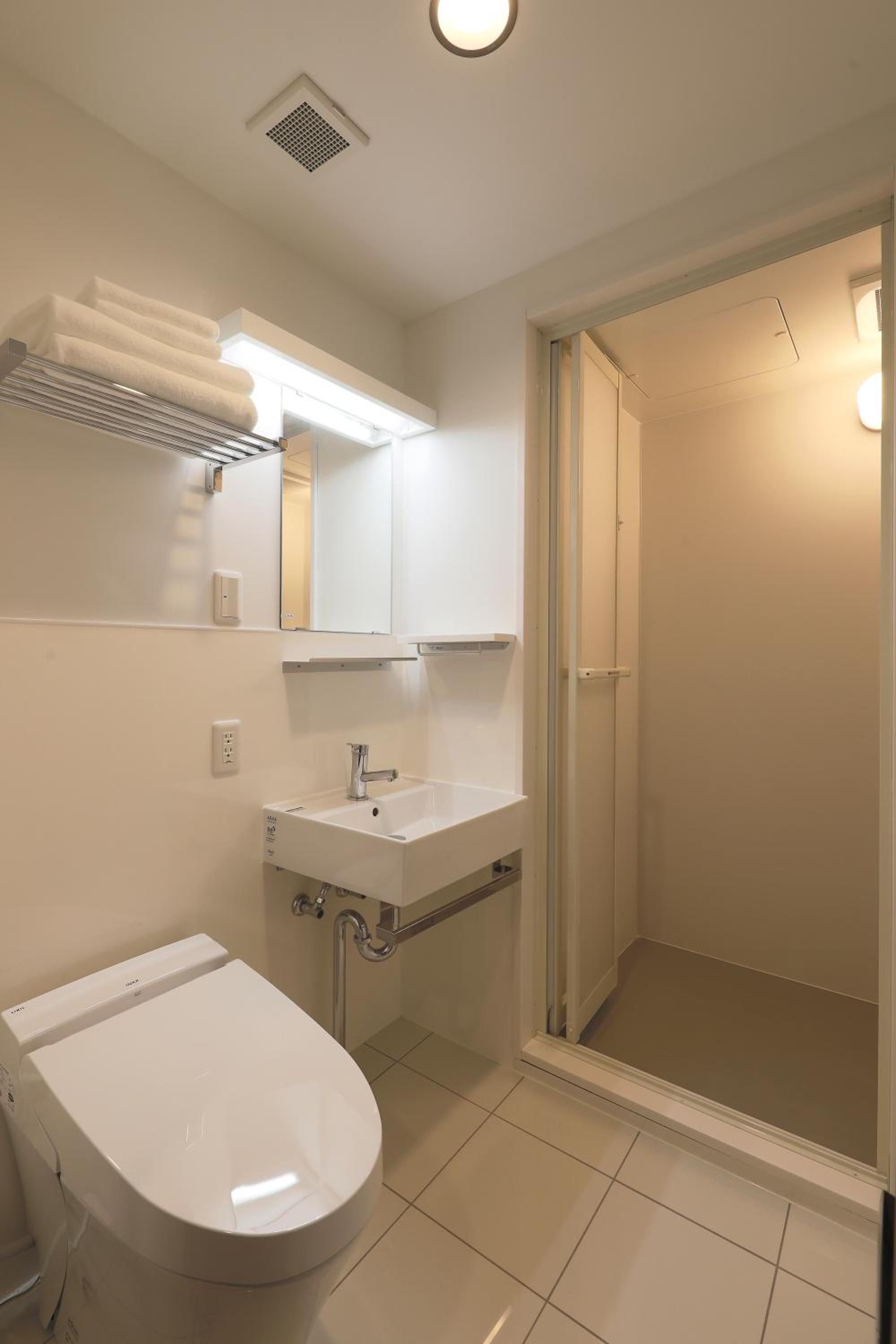 Japanese-Style Twin Room with Loft and Garden View photo 3