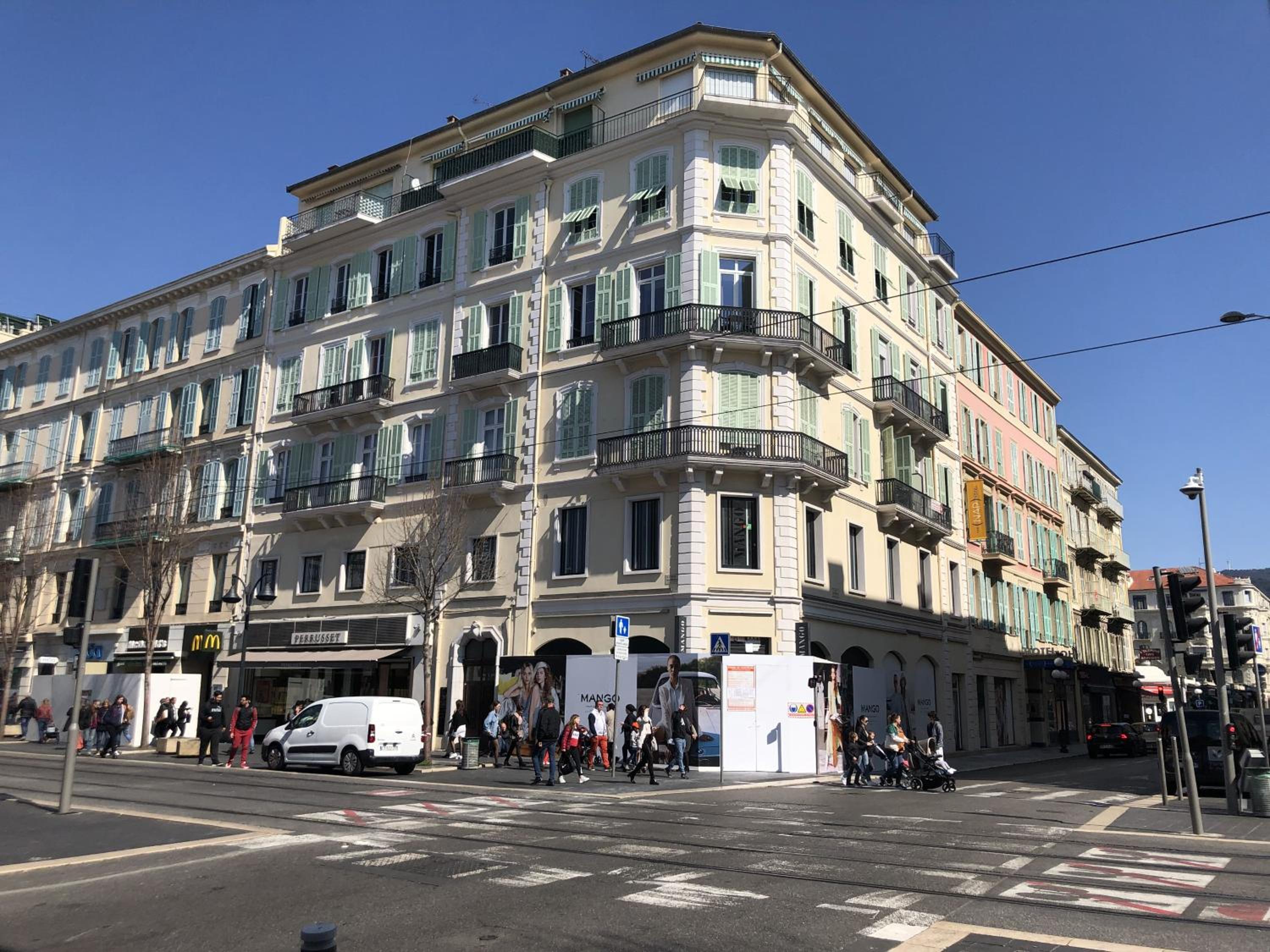 Apartment with Balcony