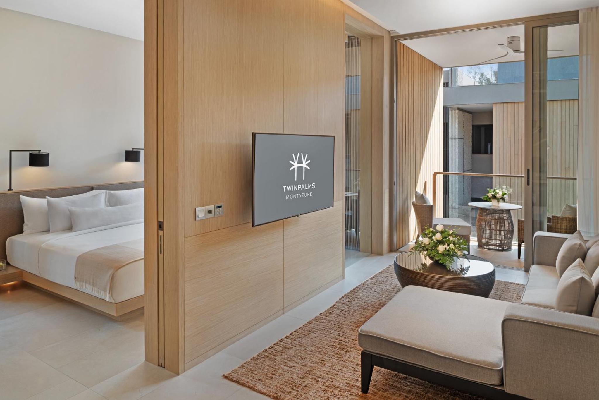 Azure Suite - Double or Twin Room - Photo 2