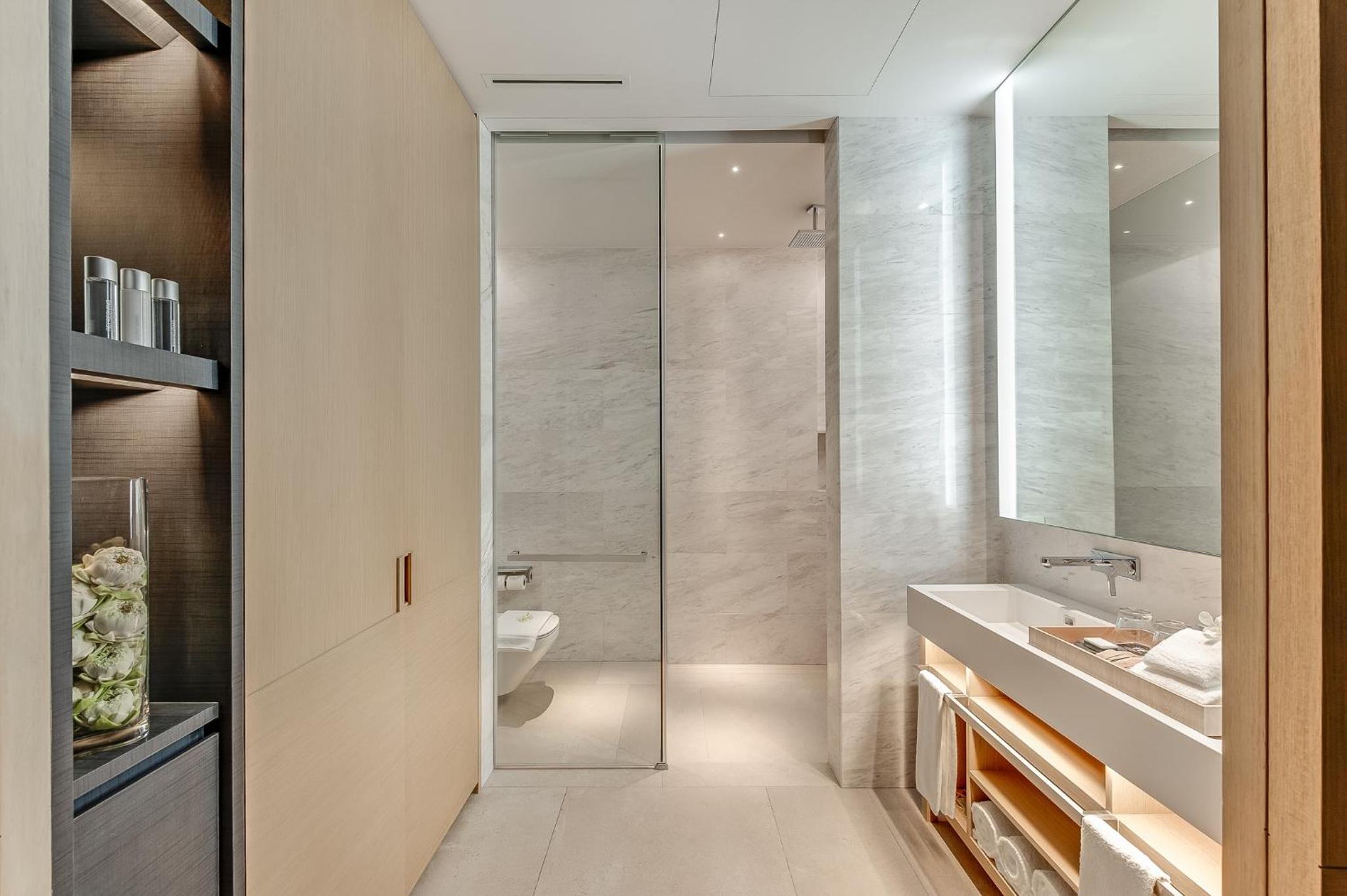 Grand Azure Suite - Deluxe Double or Twin Room photo 2