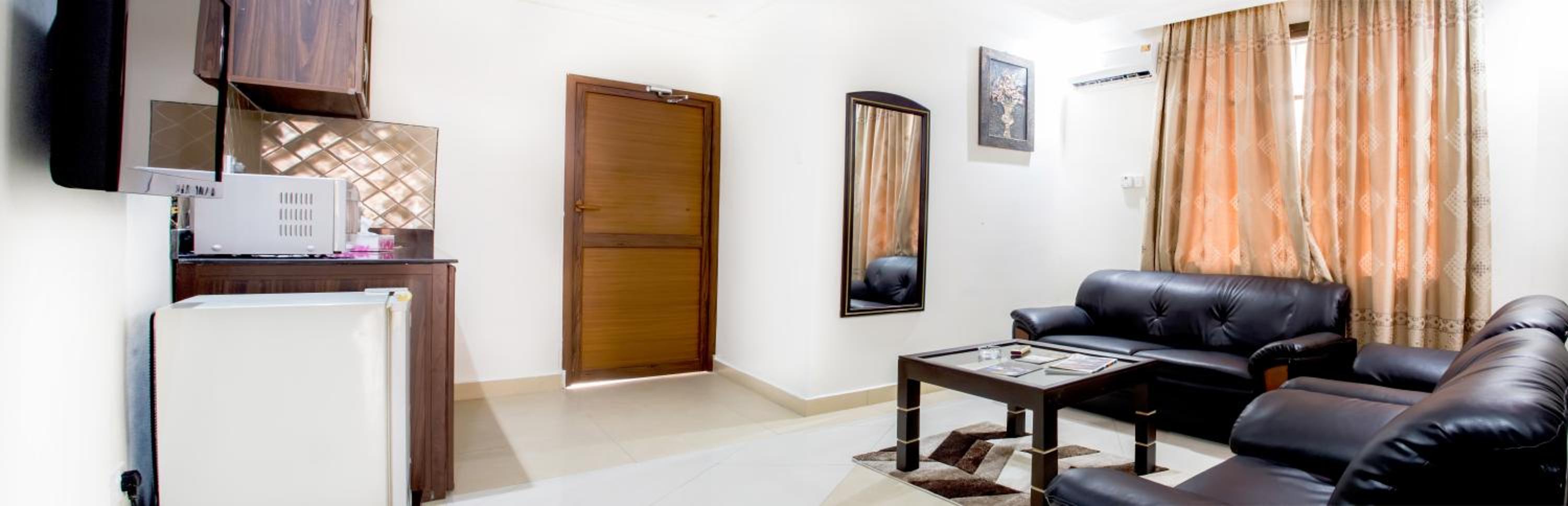 One-Bedroom Suite with City View