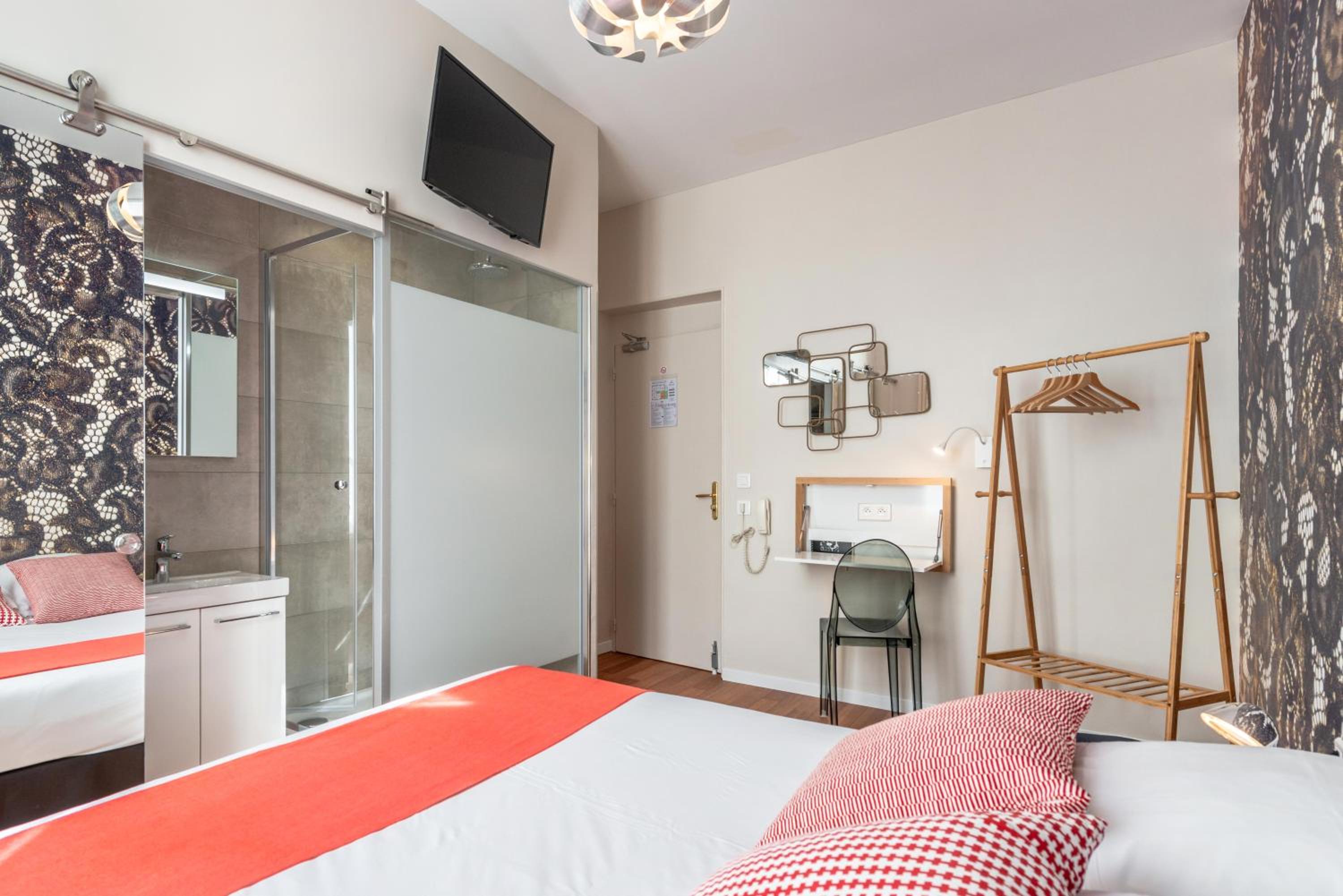 Double Room or Single Occupancy  - Photo 16