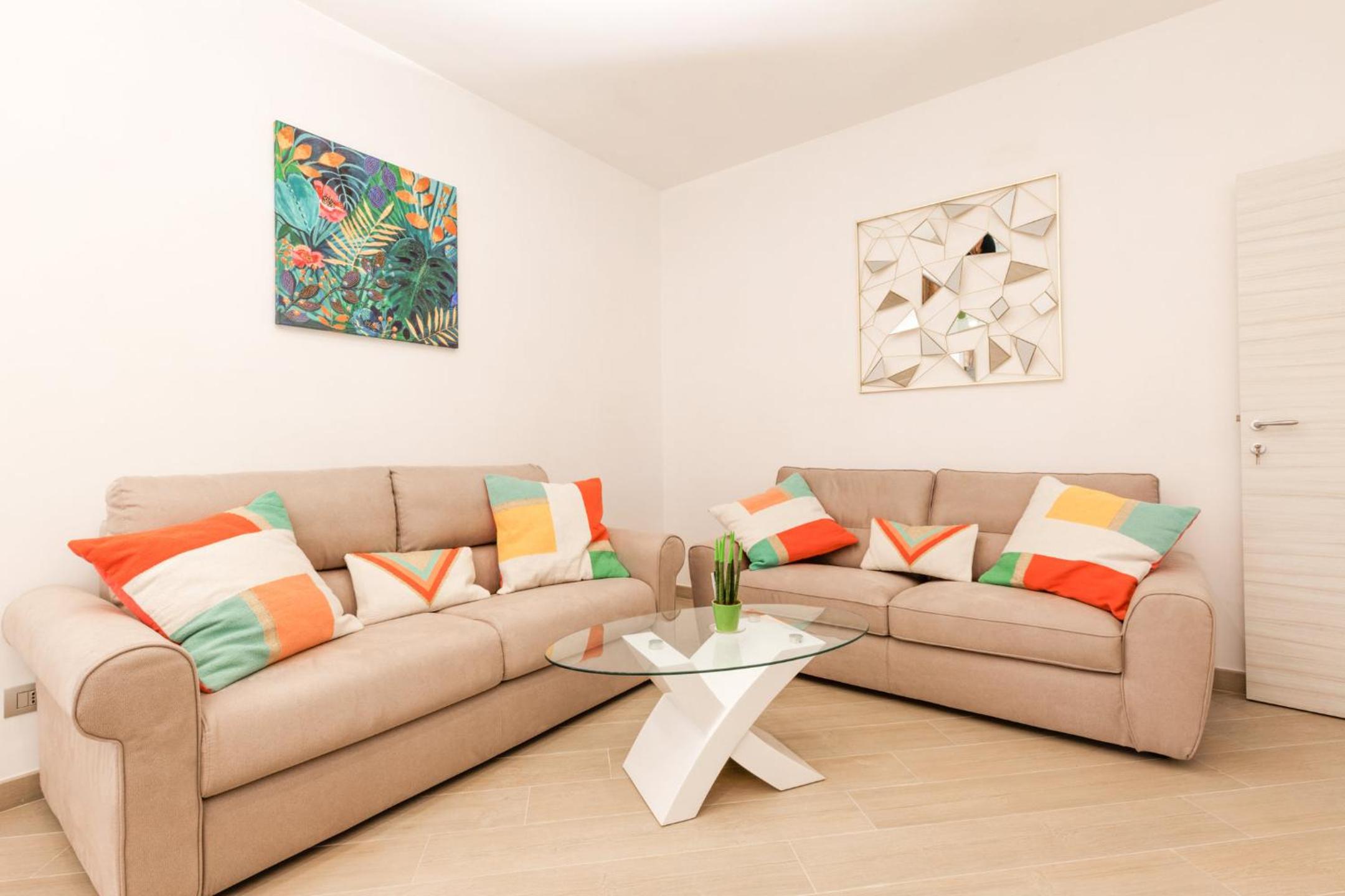 Two-Bedroom Apartment - Photo 15