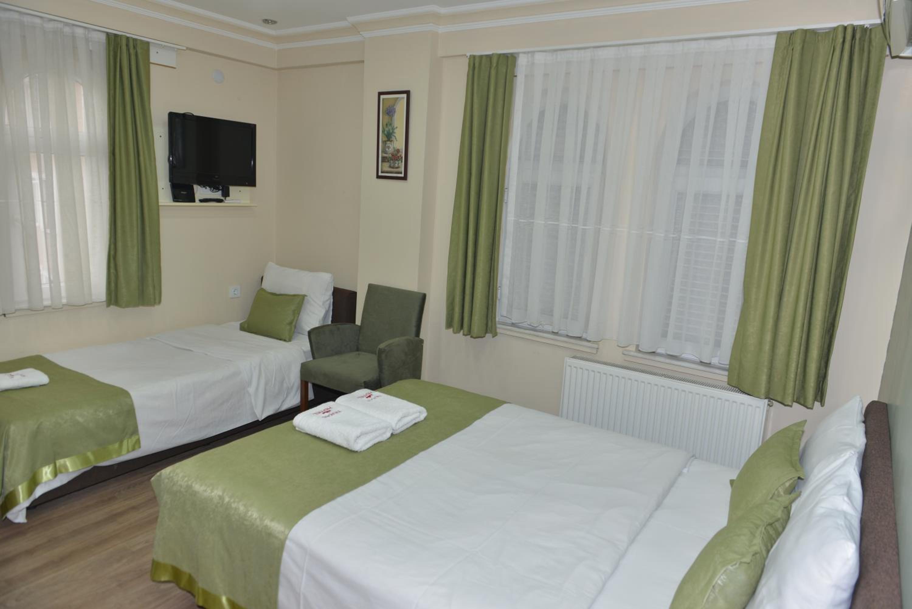 Triple Room photo 2