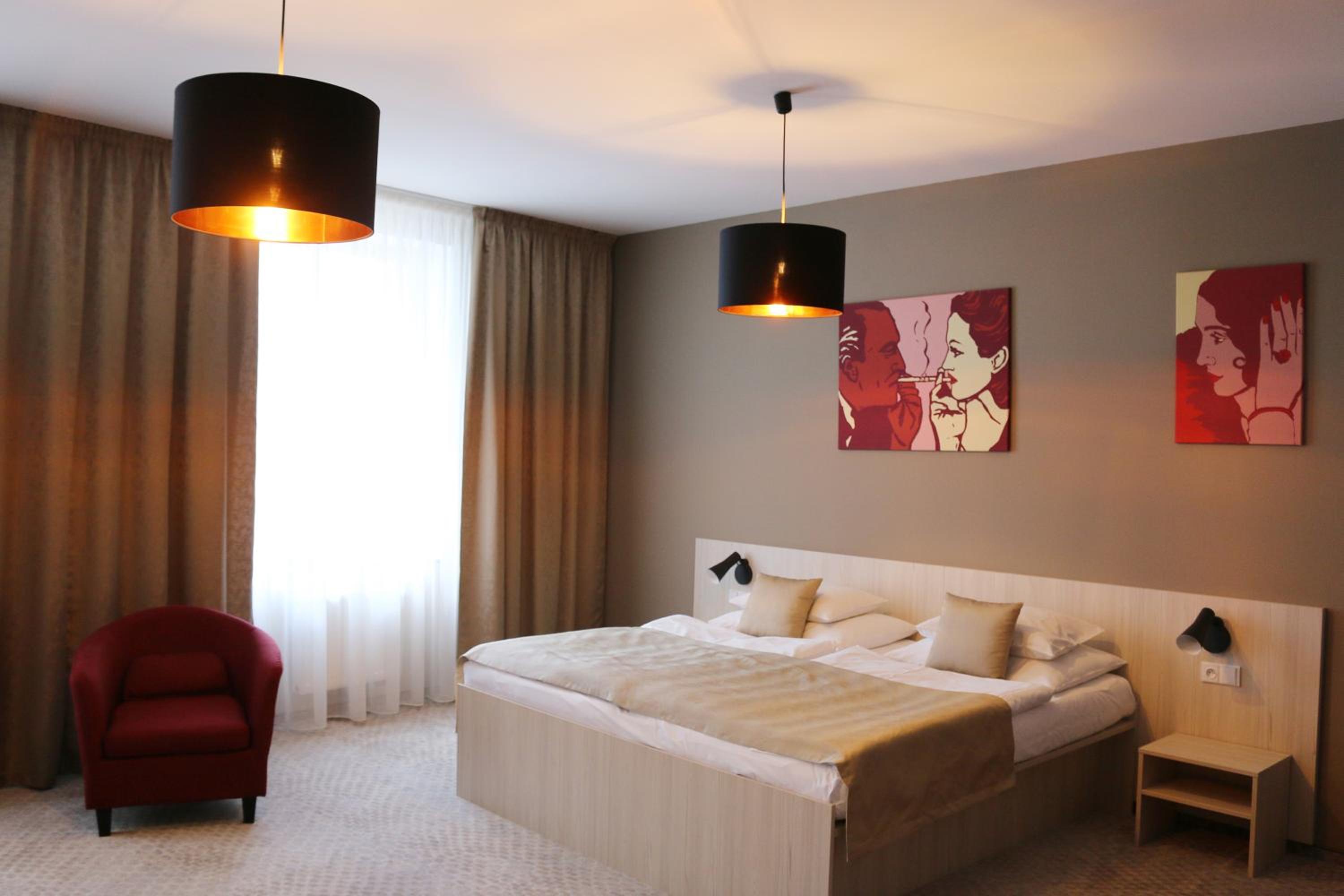 Deluxe Suite