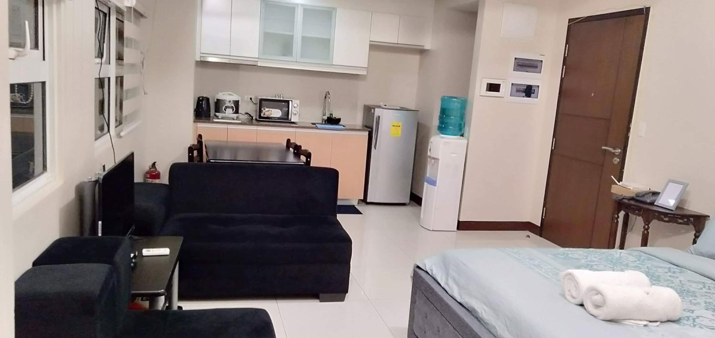 Studio Apartment - Photo 8