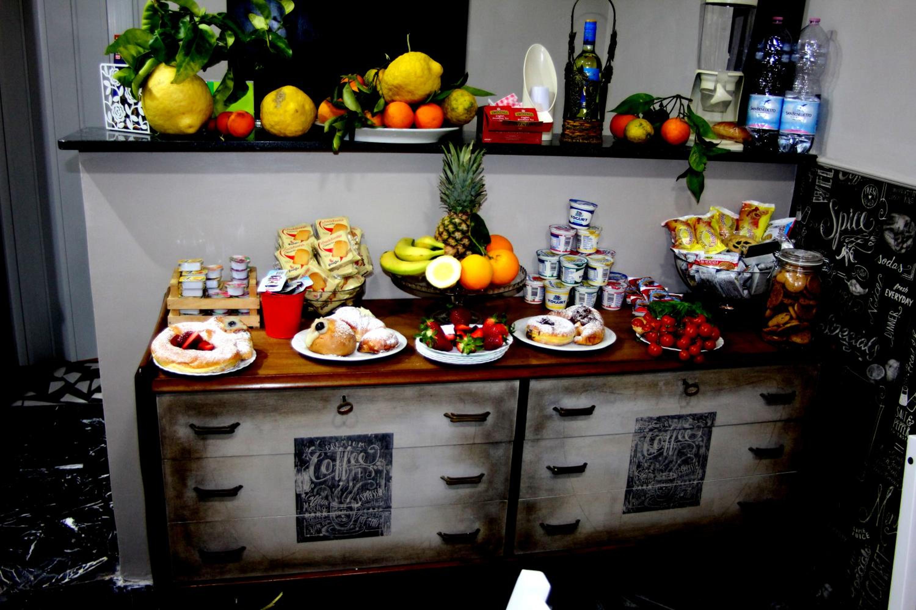 Double Room - Photo 8