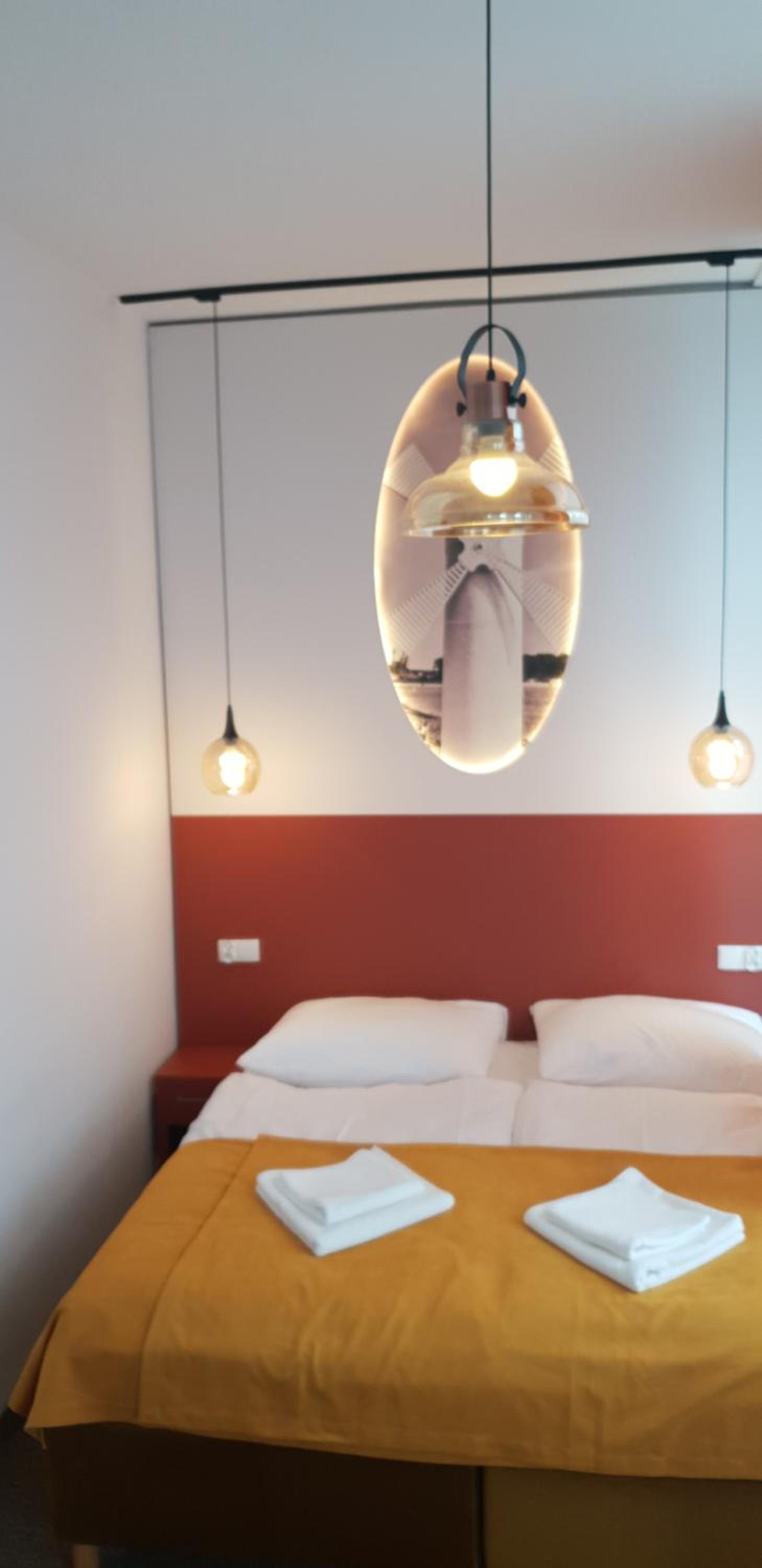 Standard Double or Twin Room - Photo 16