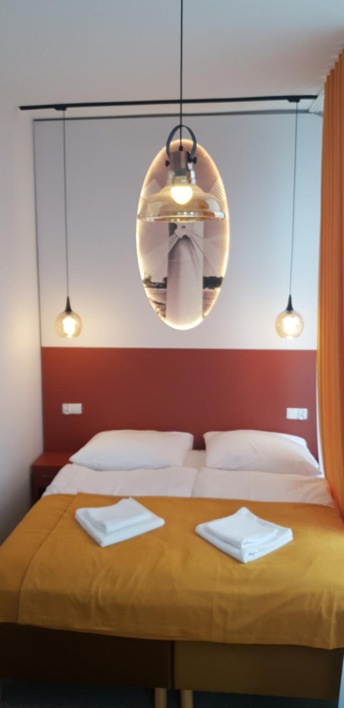 Standard Double or Twin Room - Photo 17