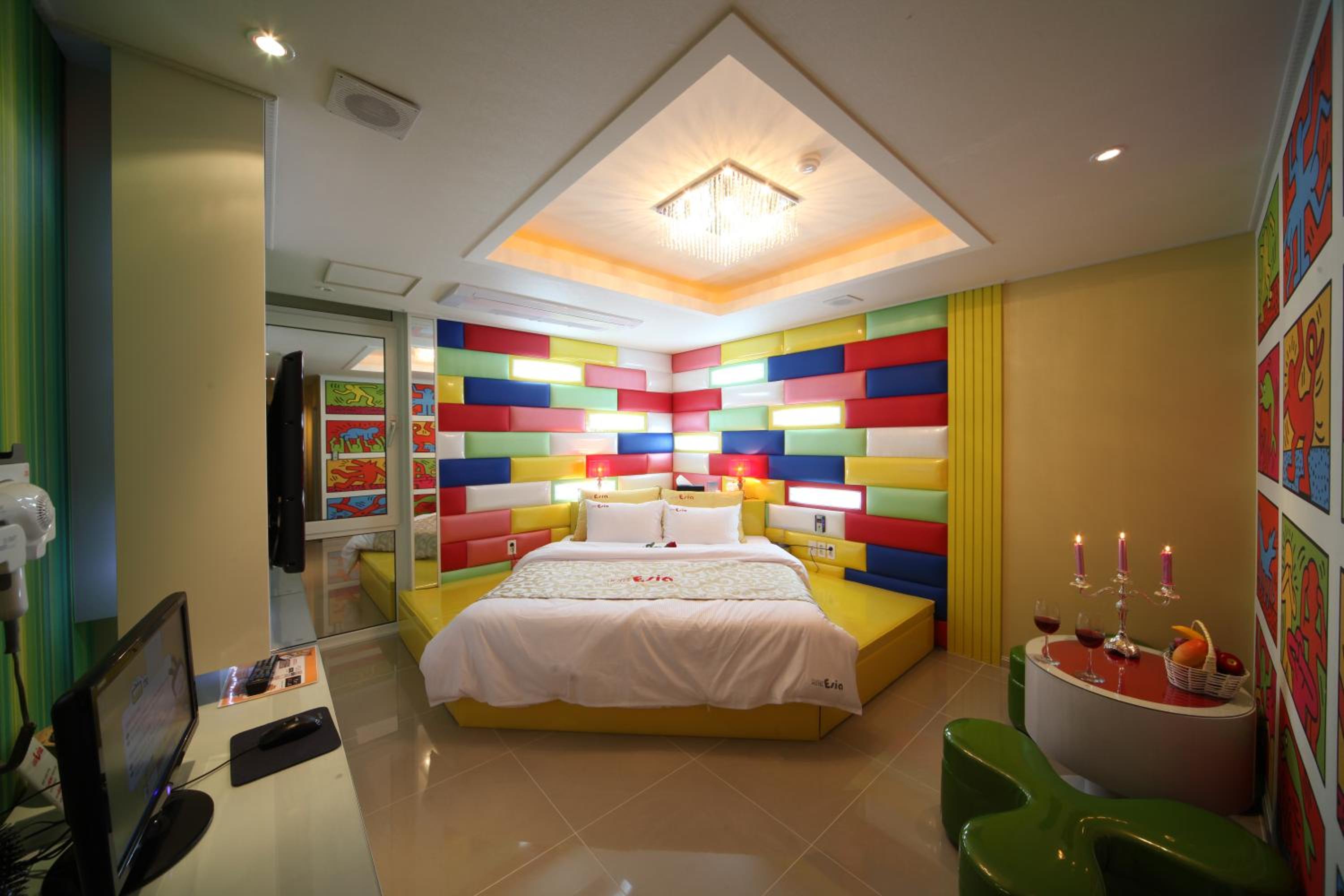 Standard Double Room - Photo 10