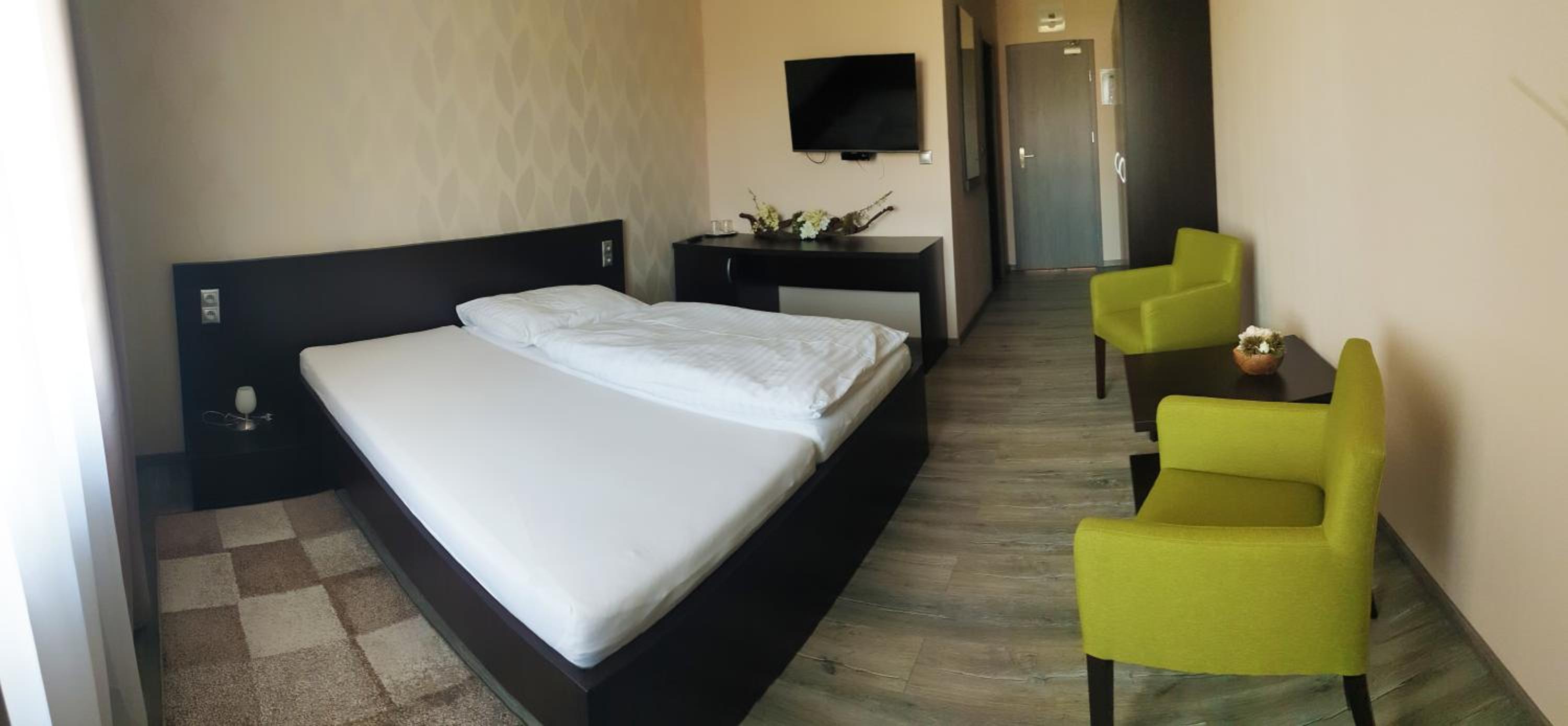 Standard Double Room - Photo 2