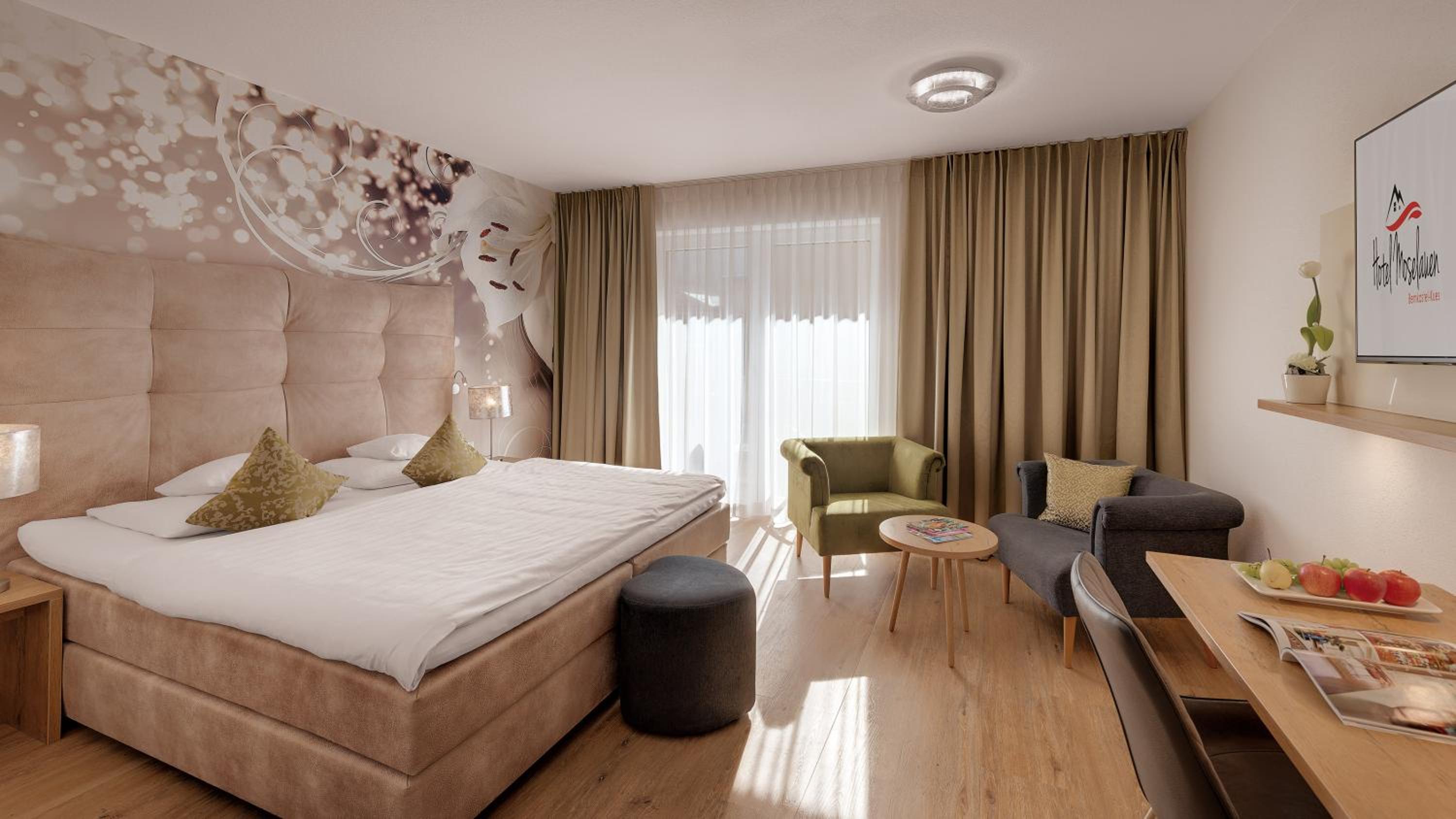 Double Room with Balcony - Photo 6