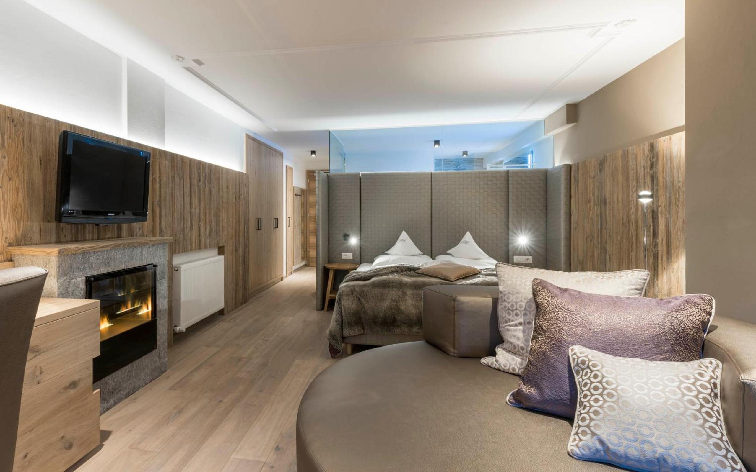 One-Bedroom Suite - Photo 1