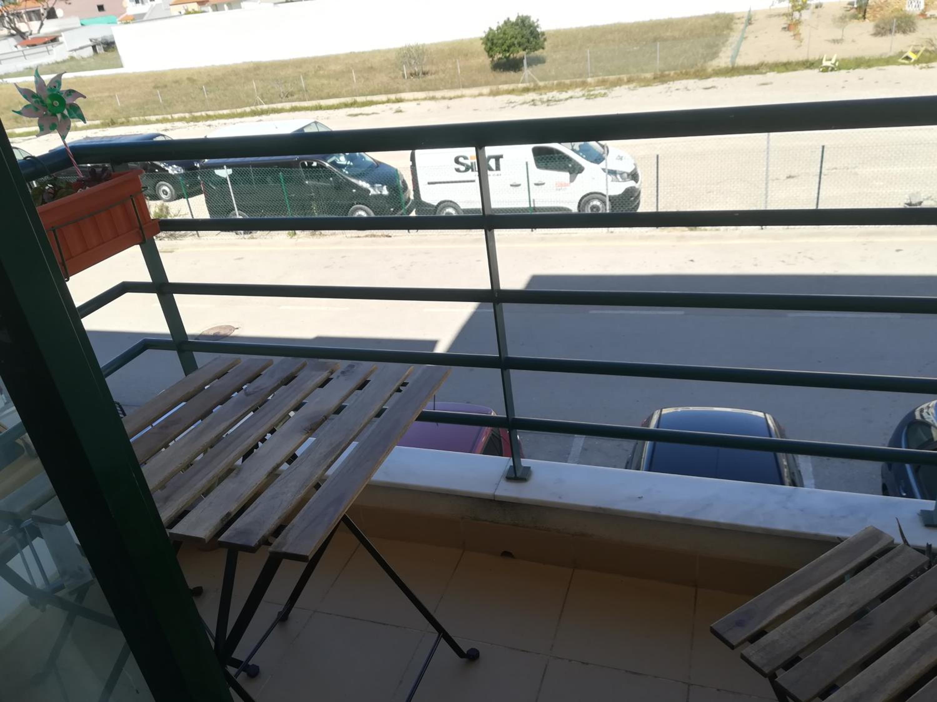 Queen Room with Balcony - Photo 10