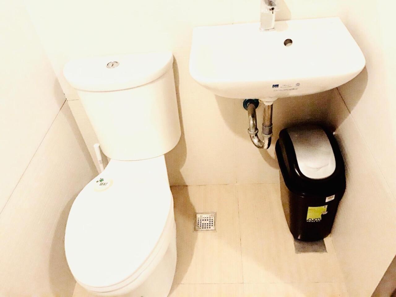 Studio Apartment - Photo 35