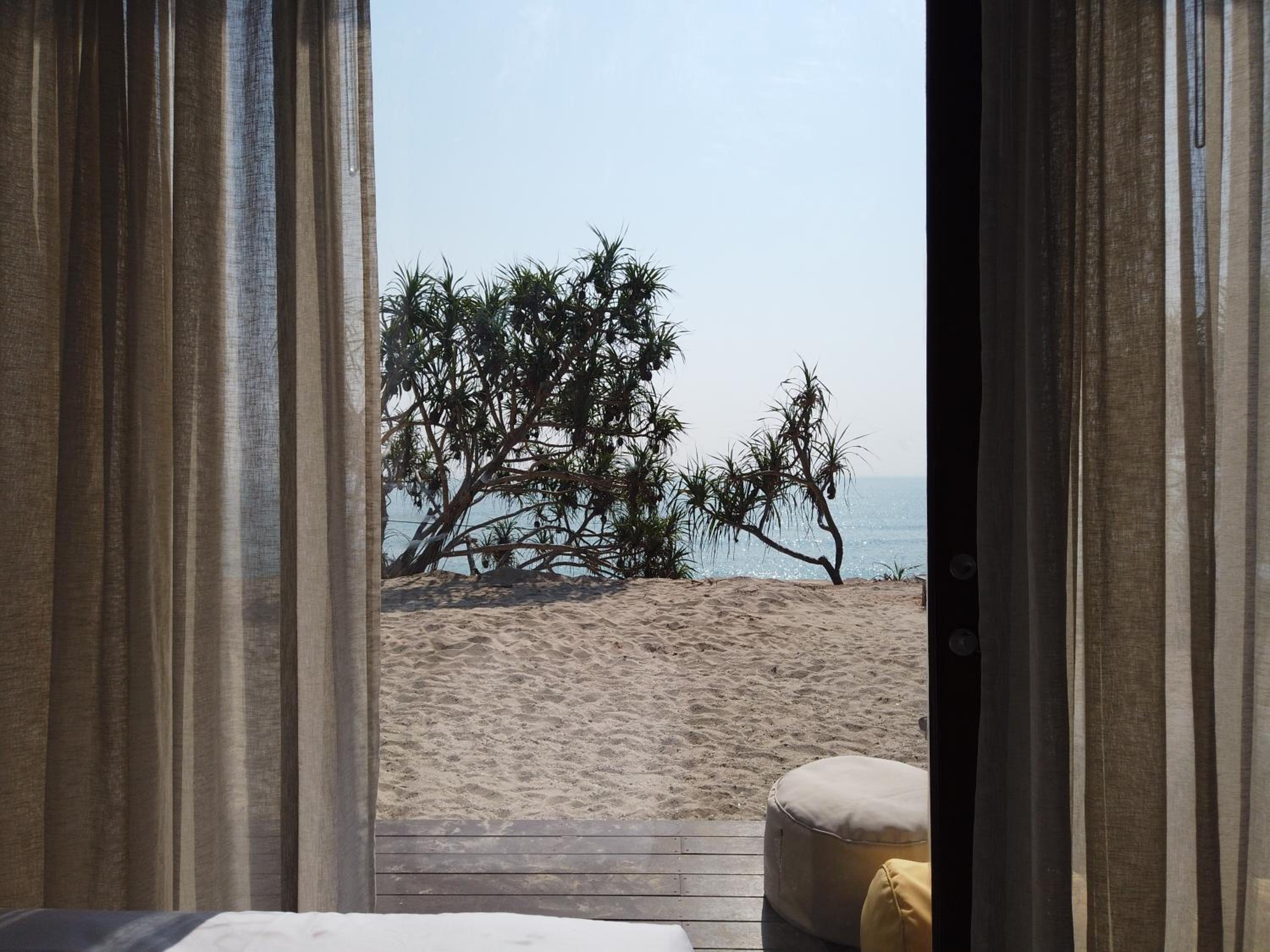 Twin Room with Sea View - Photo 6