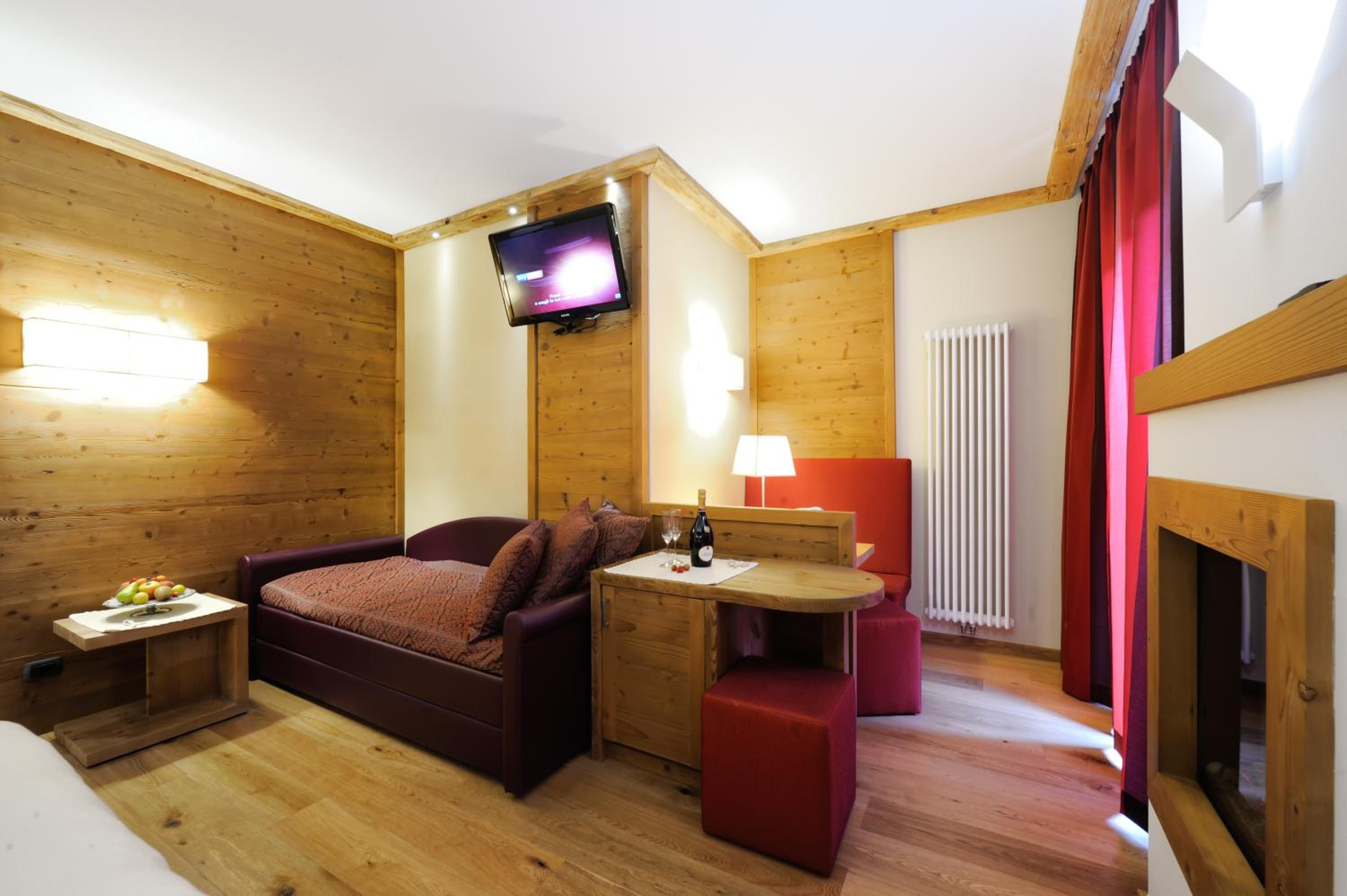 Junior Suite with Balcony photo 1