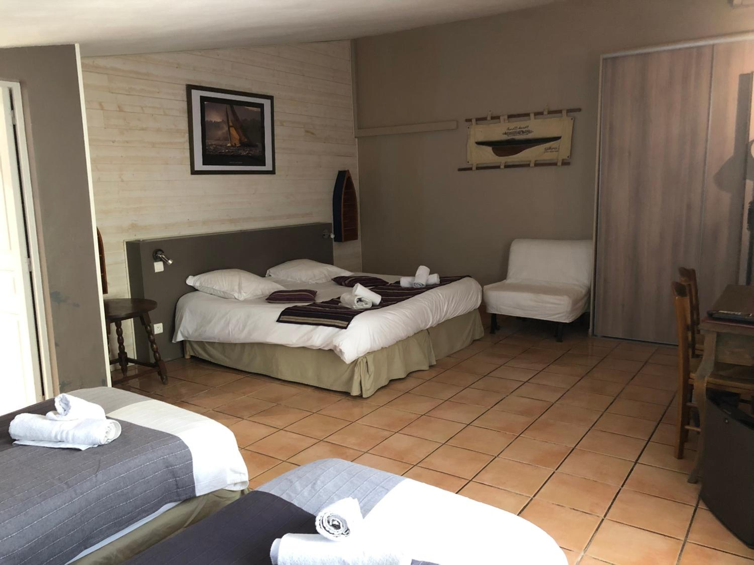 Quadruple Room photo 2