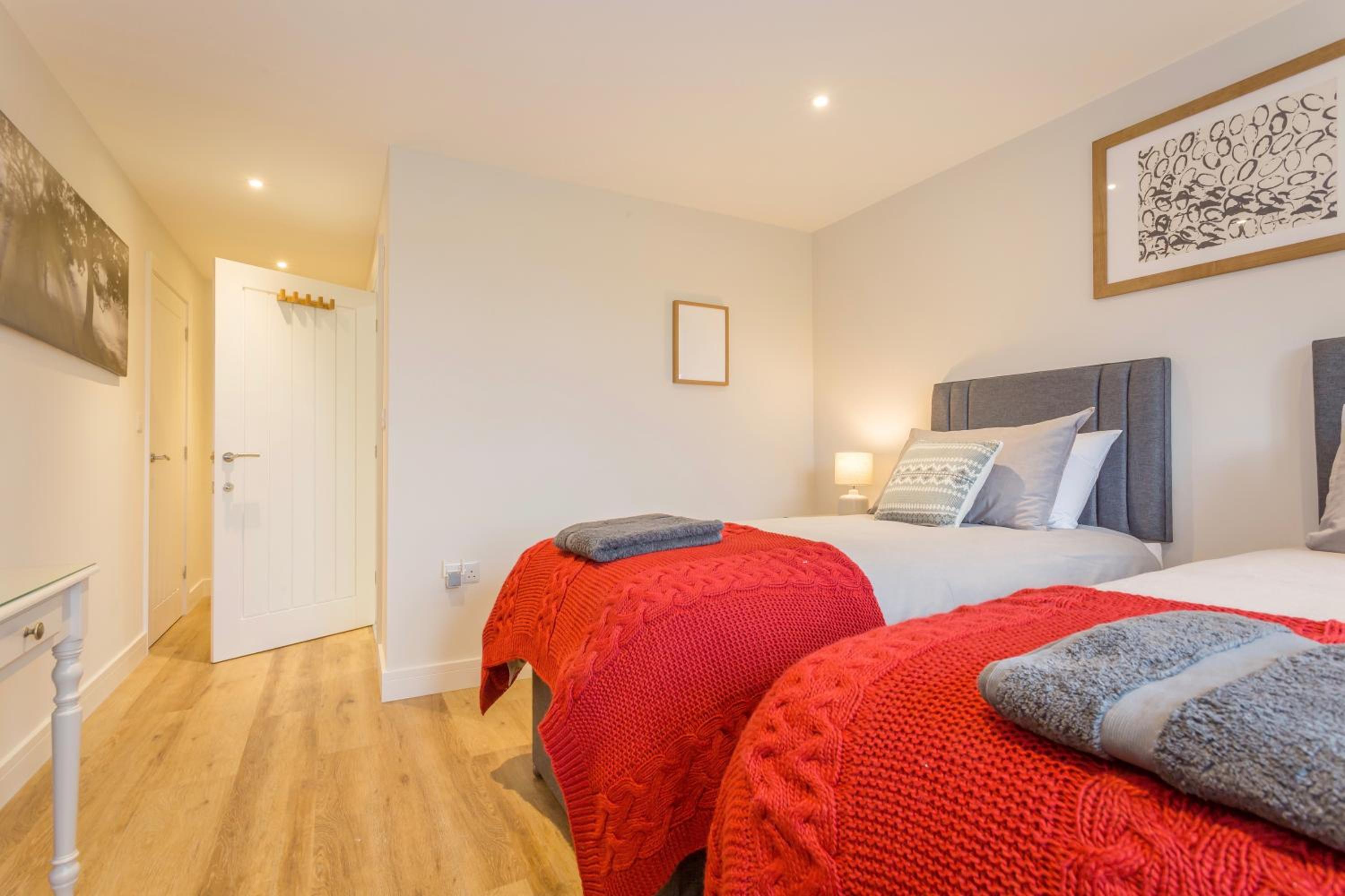 Two-Bedroom Deluxe Apartment