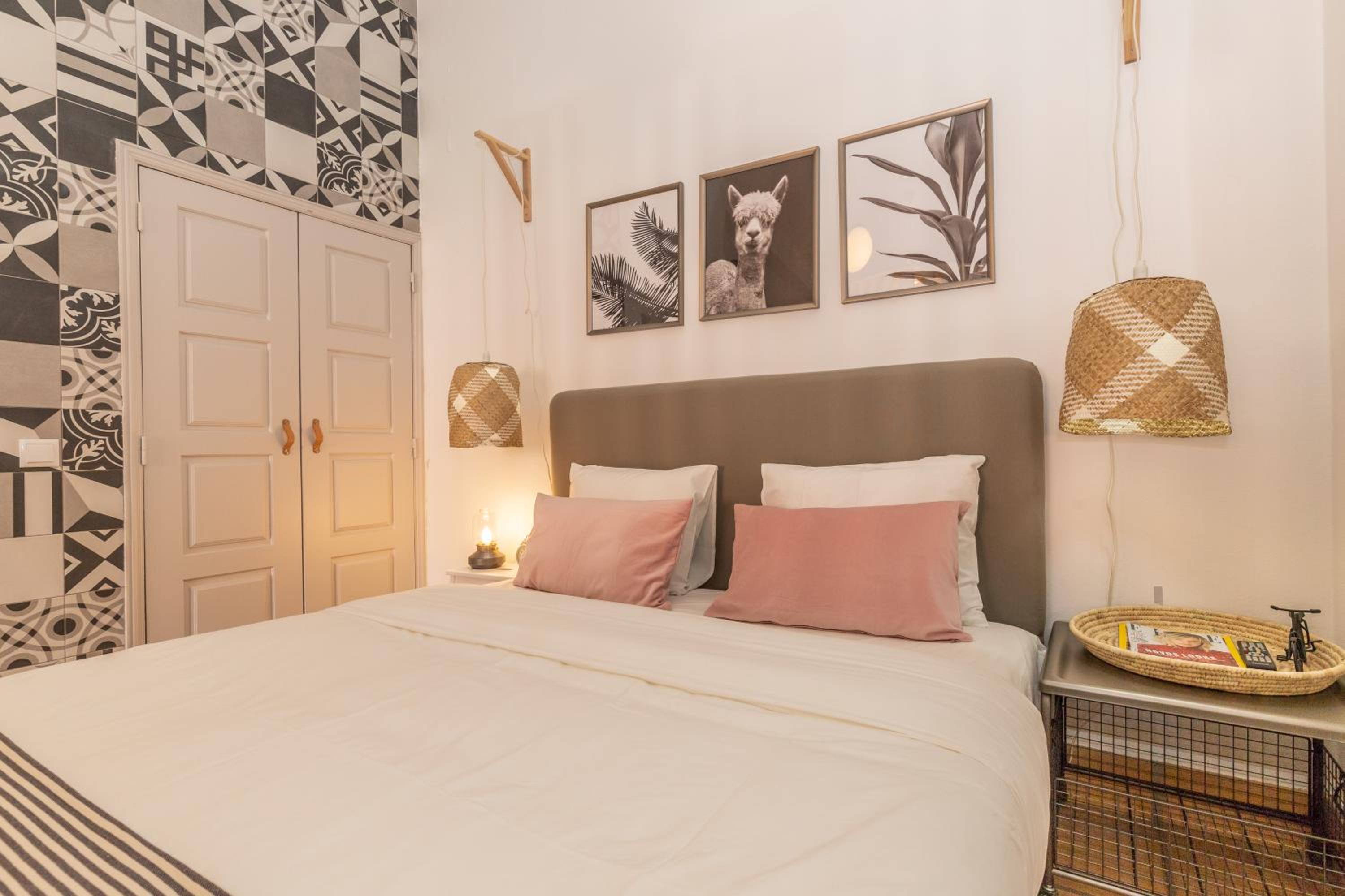 Studio Apartment - Photo 4