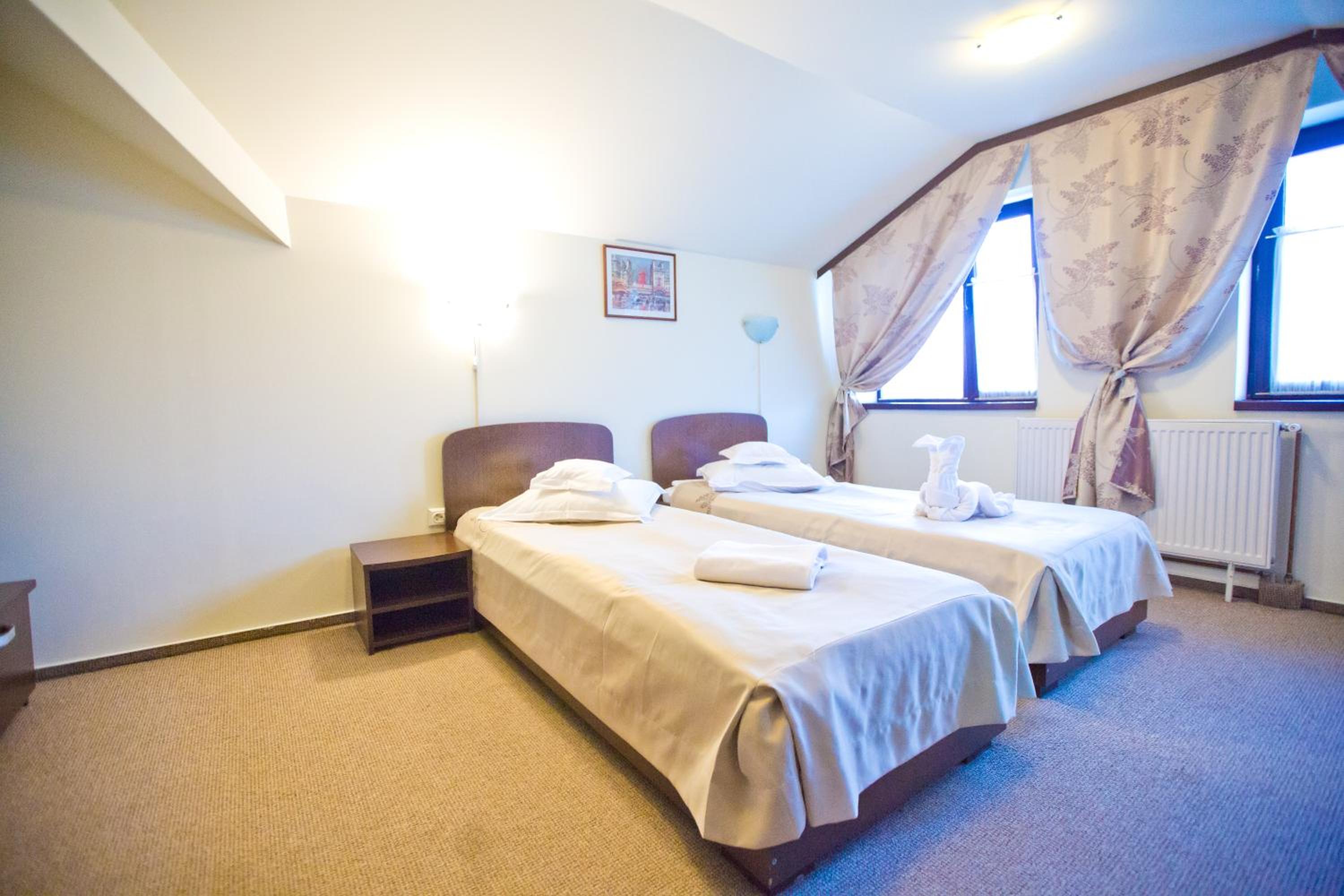 Economy Double or Twin Room - Photo 35