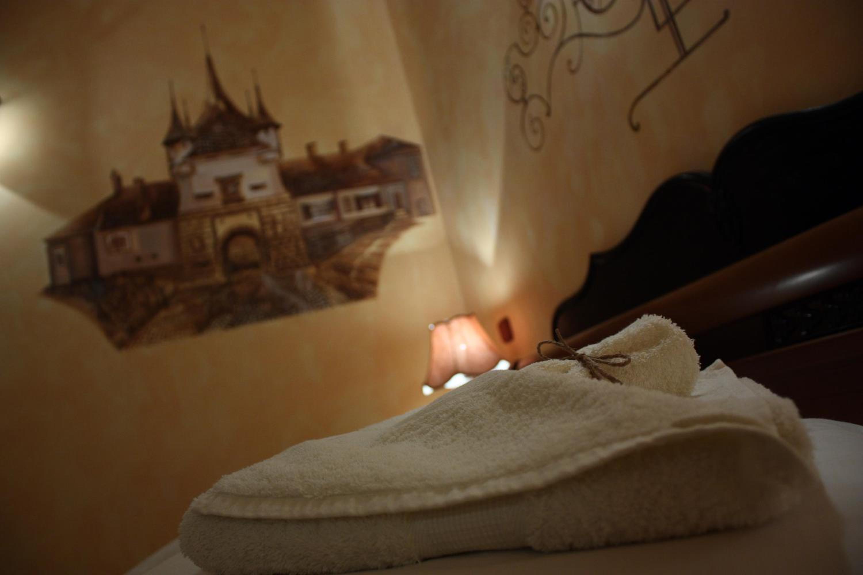 Double Room - Photo 15