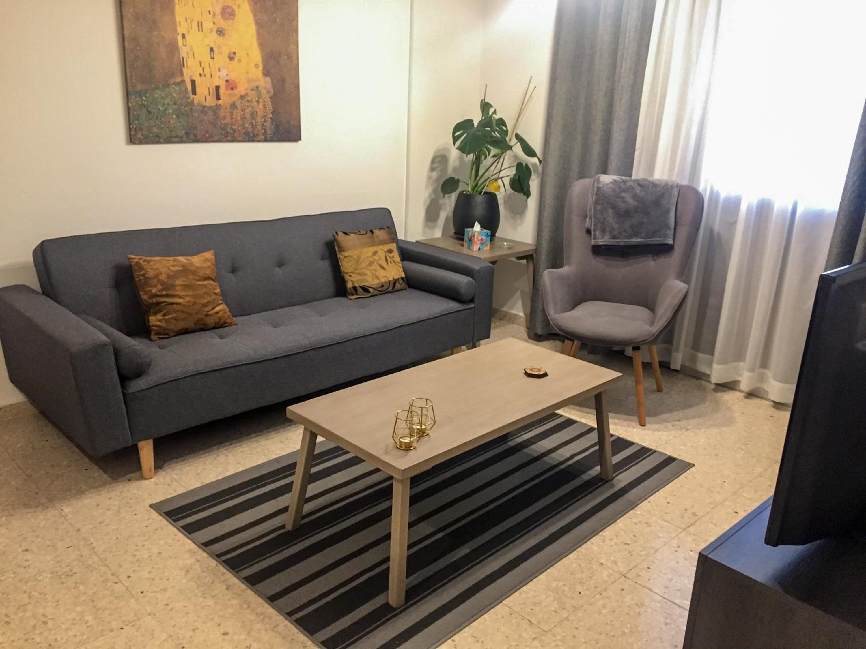 Apartment photo 2