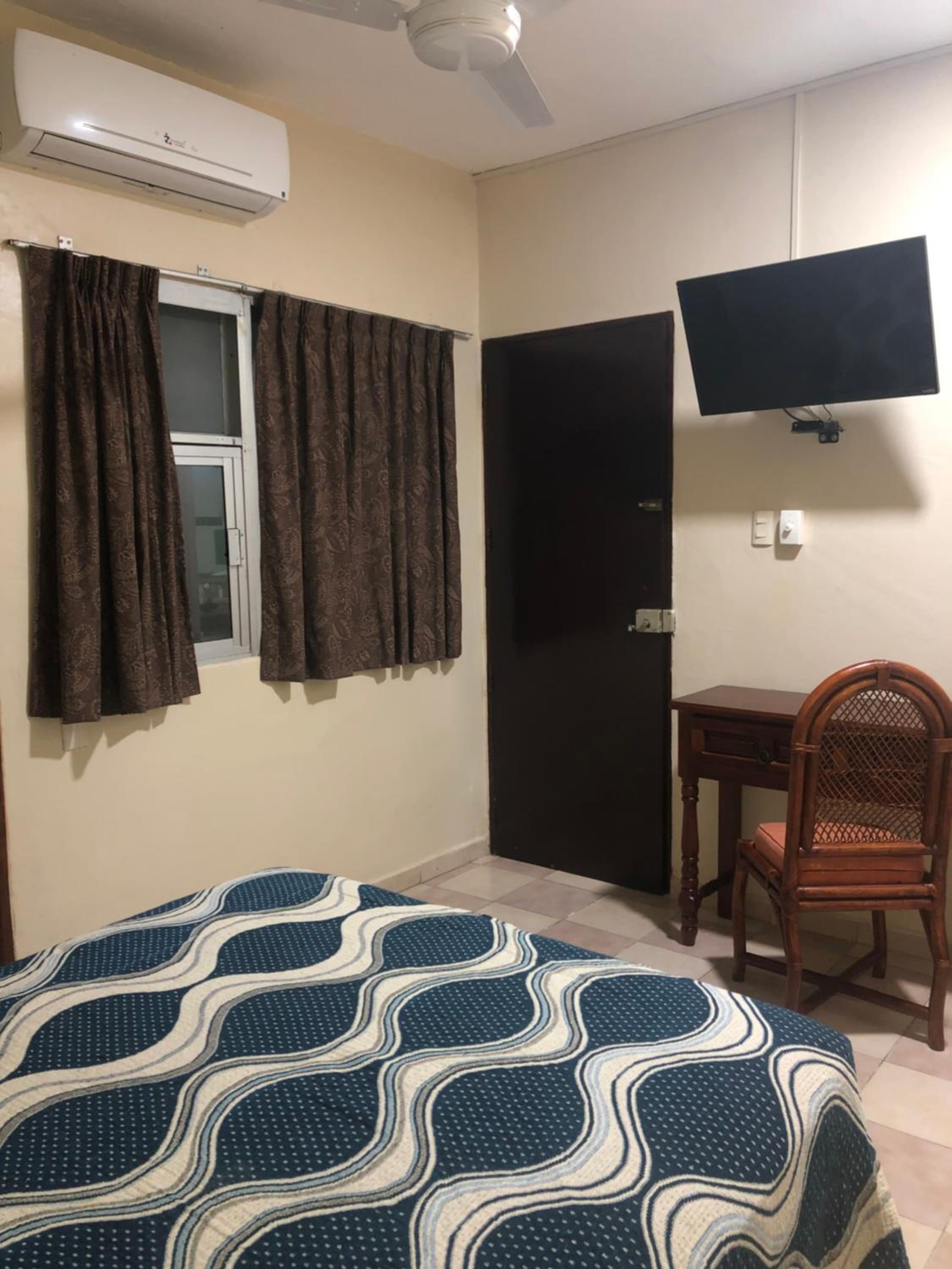 Comfort Triple Room with Shower photo 2