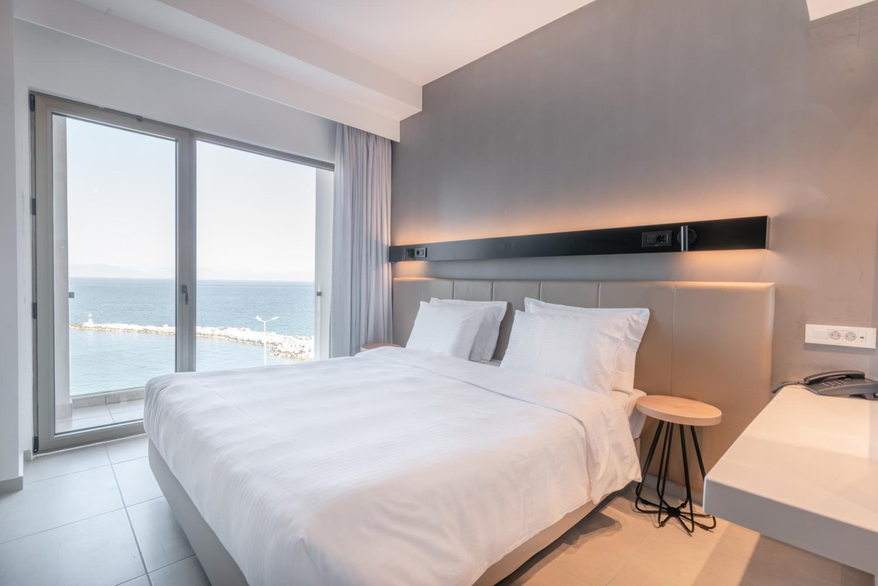 Twin Room - Photo 1