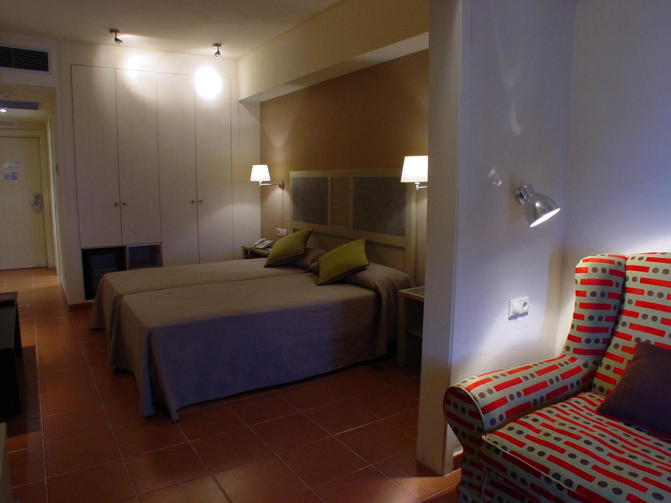 Classic Double Room (2 Adults ) - Photo 6